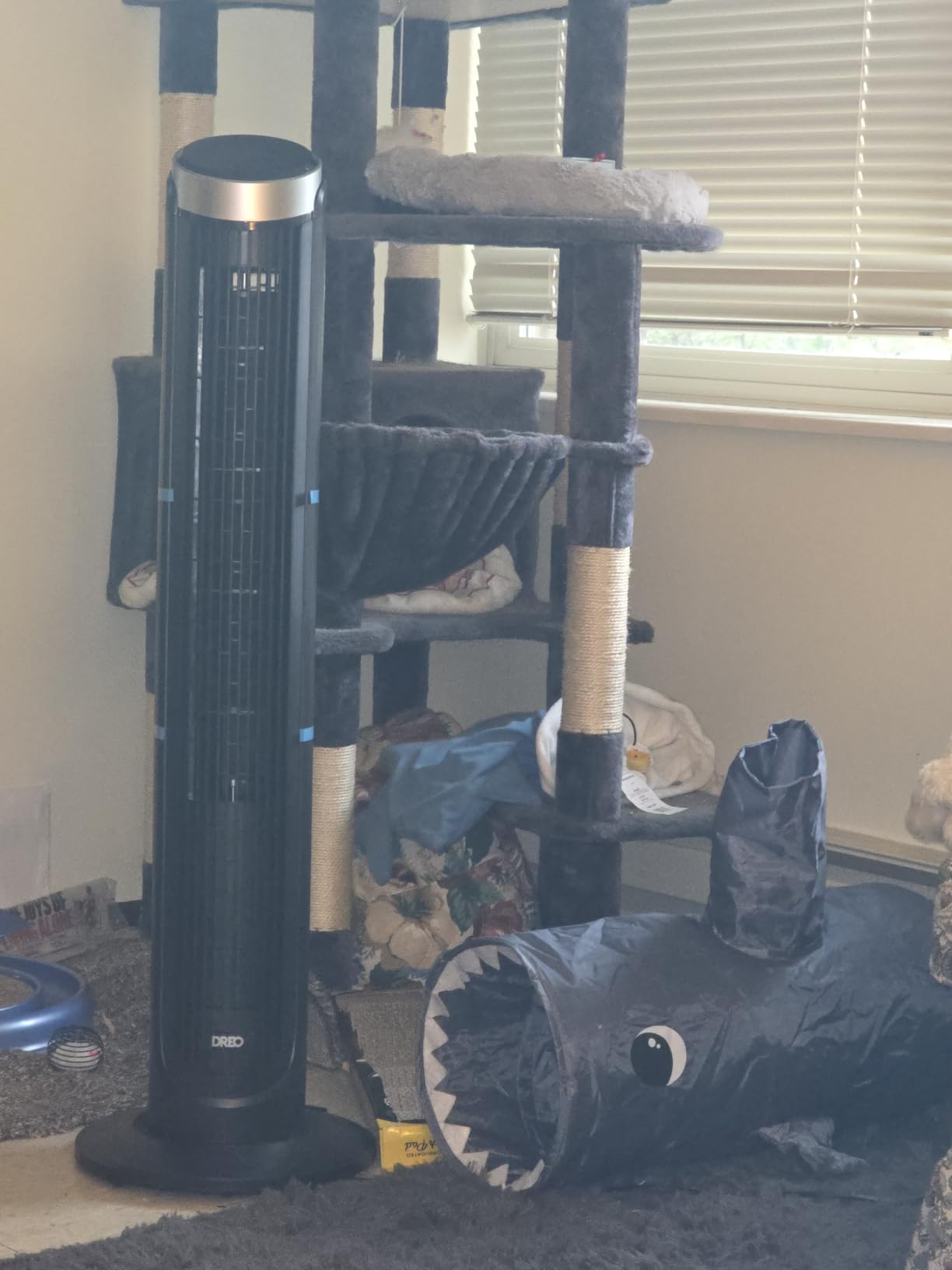 DREO Tower Fan for Bedroom, 90° Oscillating Fans that Blow Cold Air customer photo 1