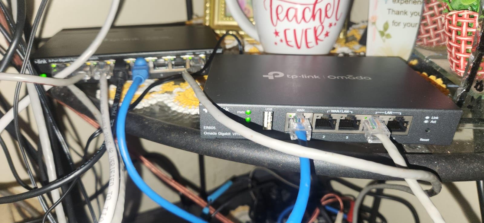 TP-Link ER605, Wired Gigabit VPN Router customer photo 2