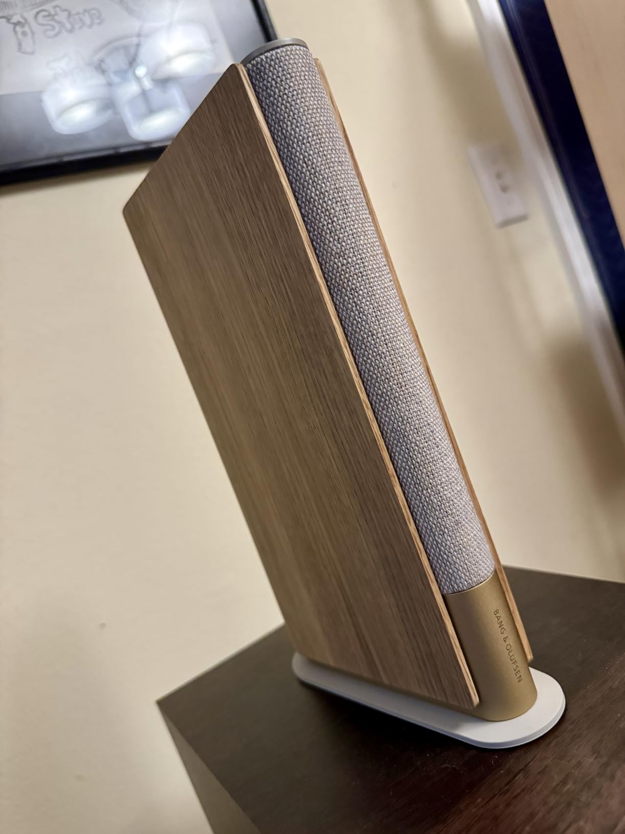 Bang & Olufsen Beosound Emerge Wi-Fi Multiroom Speaker - Gold Tone | WiFi Bluetooth, Ultra-Wide Sound, Slim Design Home Speaker, Eco-responsible Circular (C2C) customer photo 2