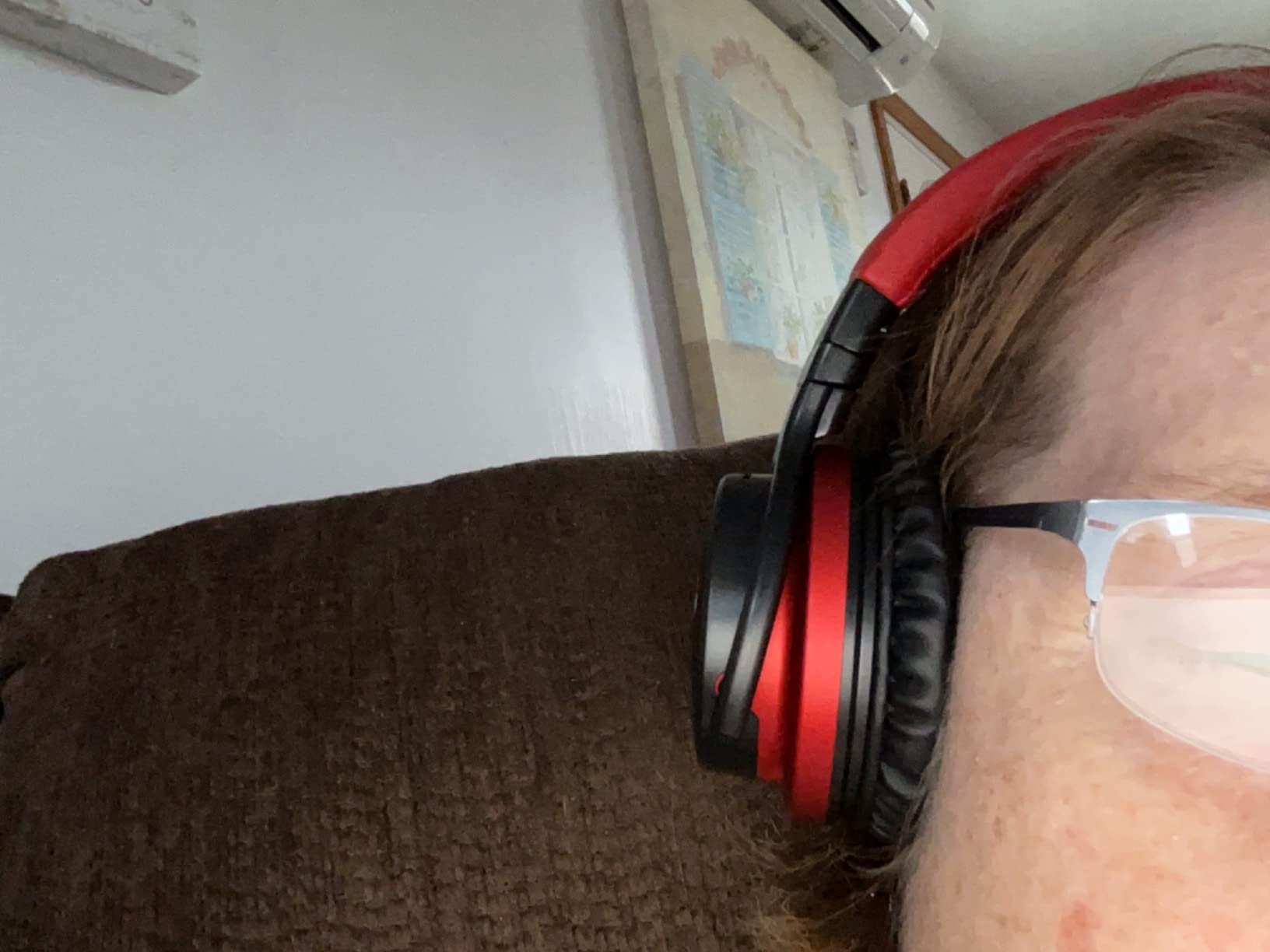 MOVSSOU Million Sold Classic E7 Active Noise Cancelling Headphones customer photo 2