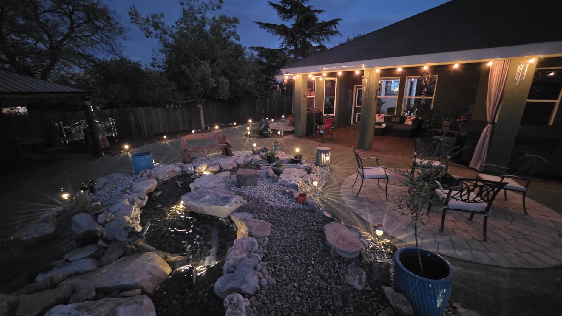 XMCOSY+ Solar Pathway Lights Outdoor, 6 Pack Solar Light Outdoor Waterproof customer photo 2