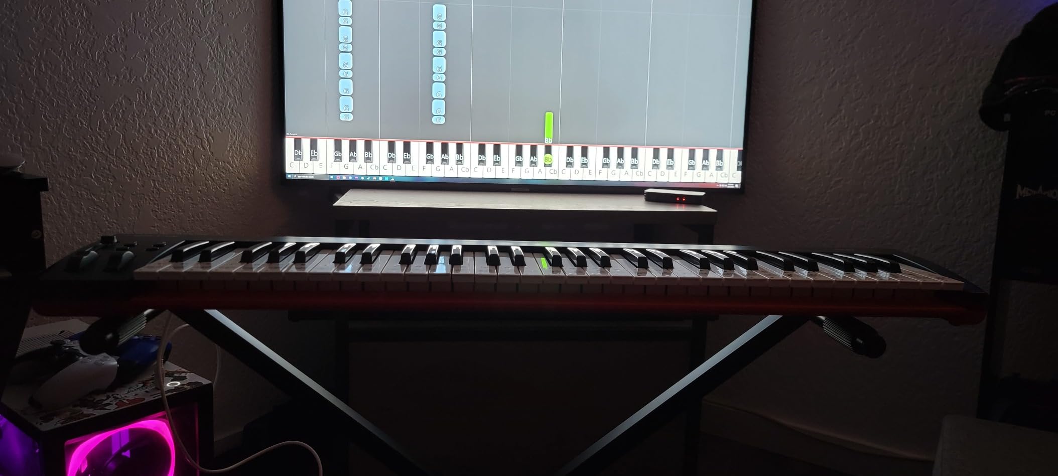 Nektar SE61 - USB MIDI Controller Keyboard with Nektar DAW Integration, Black customer photo 1