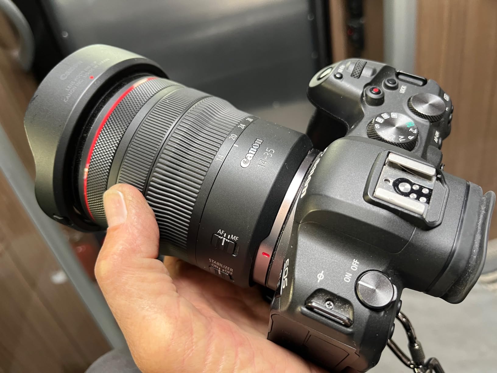 Canon RF14-35mm F4 L is USM Lens, Wide-Angle Zoom Lens, Compatible with EOS R Series Mirrorless Cameras, Black customer photo 2