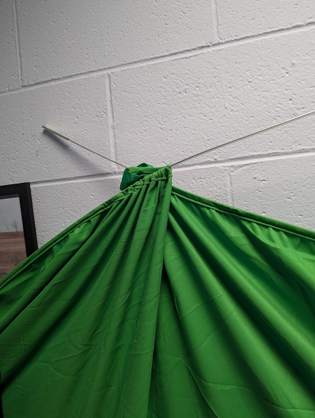 Portable Green Screen Chair, 59 in Greenscreen Backdrop with Stand Double Sided Foldable Green Background, Chroma Key, for Video Chats and Meetings, Photography, Photo Zoom, Streaming Games customer photo 2