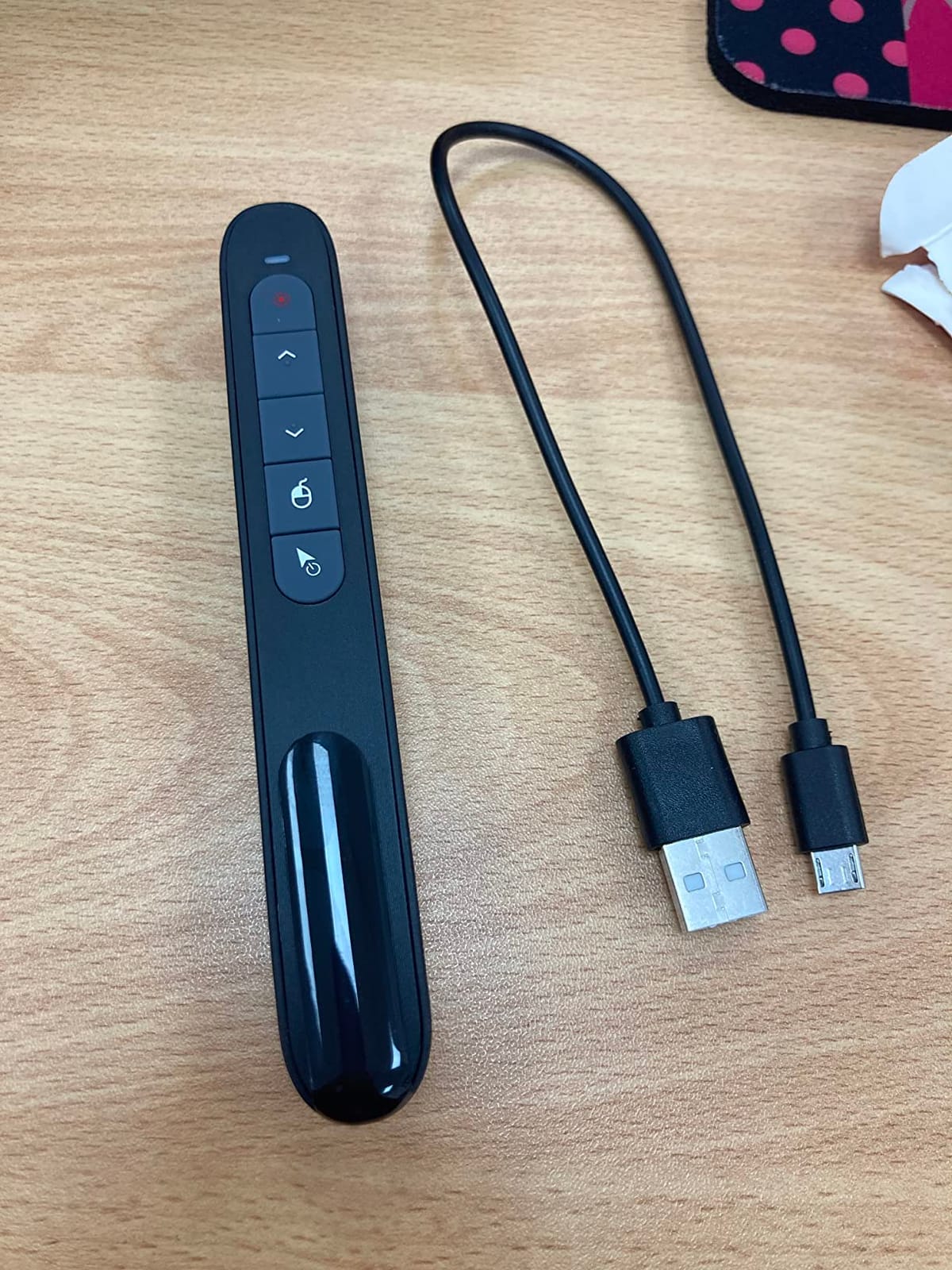 DINOSTRIKE Wireless Presenter Remote with Air Mouse Control, Rechargeable USB A&C Presentation Clicker PPT Pointer RF 2.4GhZ PowerPoint Clicker Slide Advancer for Computer Laptop Mac customer photo 1