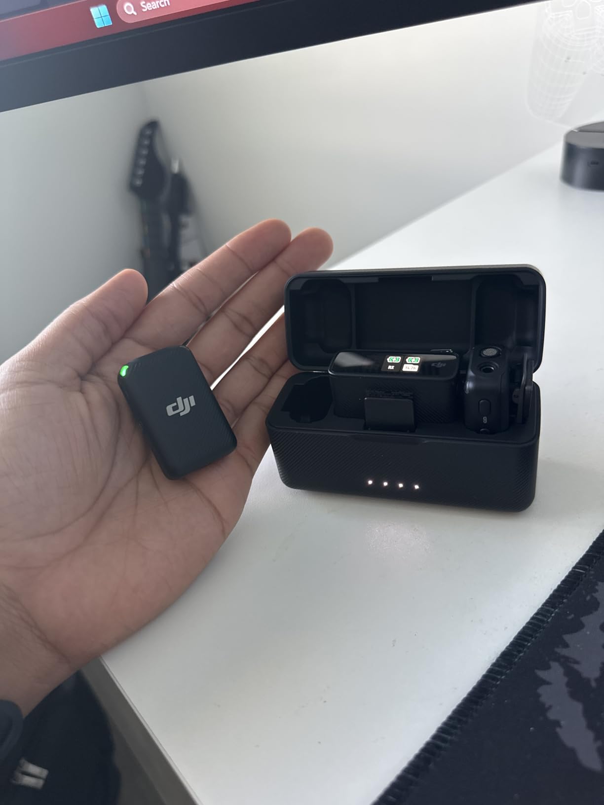 DJI Mic (2 TX + 1 RX + Charging Case), Wireless Lavalier Microphone, 250m (820 ft.) Range, 15-Hour Battery, Noise Cancellation Wireless Microphone for PC, iPhone, Record Interview, YouTube, Black | 15-Hour Battery, Easy for carrying and instant use with batteries fully charged, 250m (820 ft.) Range, IPhone, YouTube customer photo 2