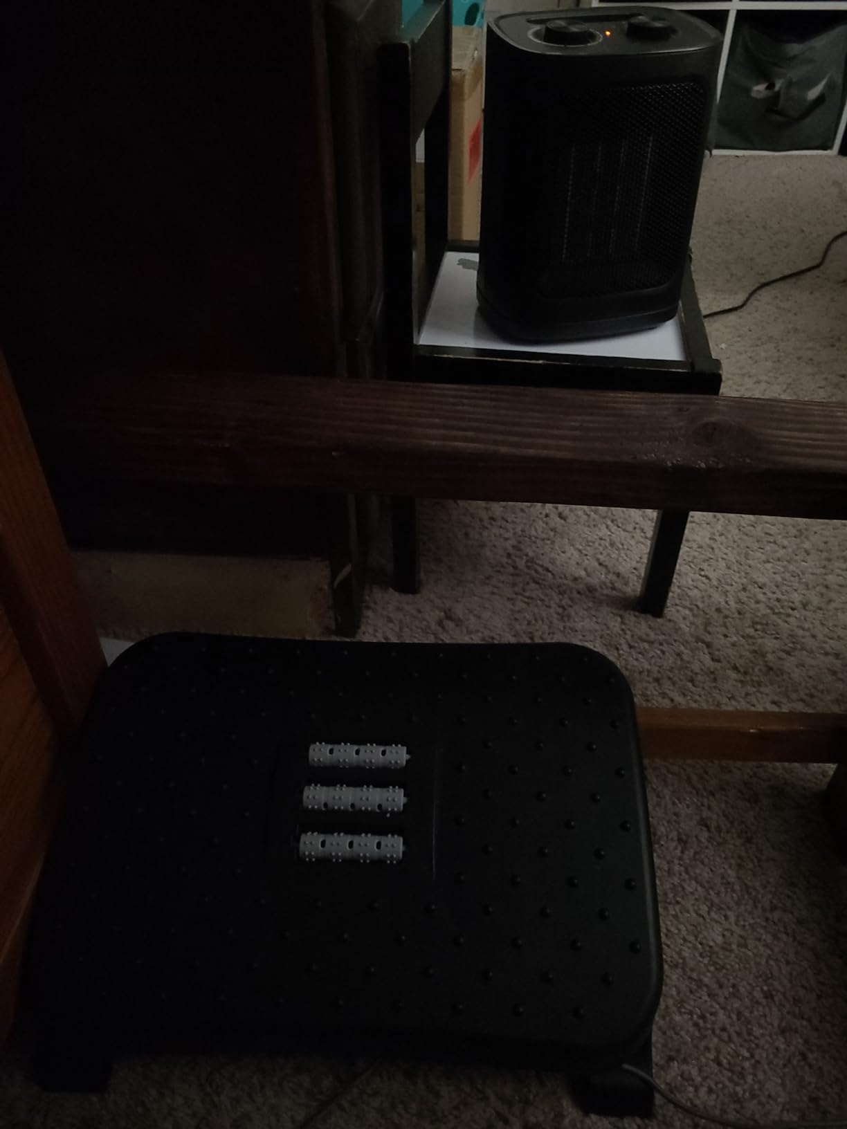 Under Desk Footrest, Ergonomic Footrest with Massage Rollers for Home Office | Ergonomic foot support with massage rollers, reduces leg pressure, stable 120 lbs capacity, ideal for office, home, computer desk customer photo 1