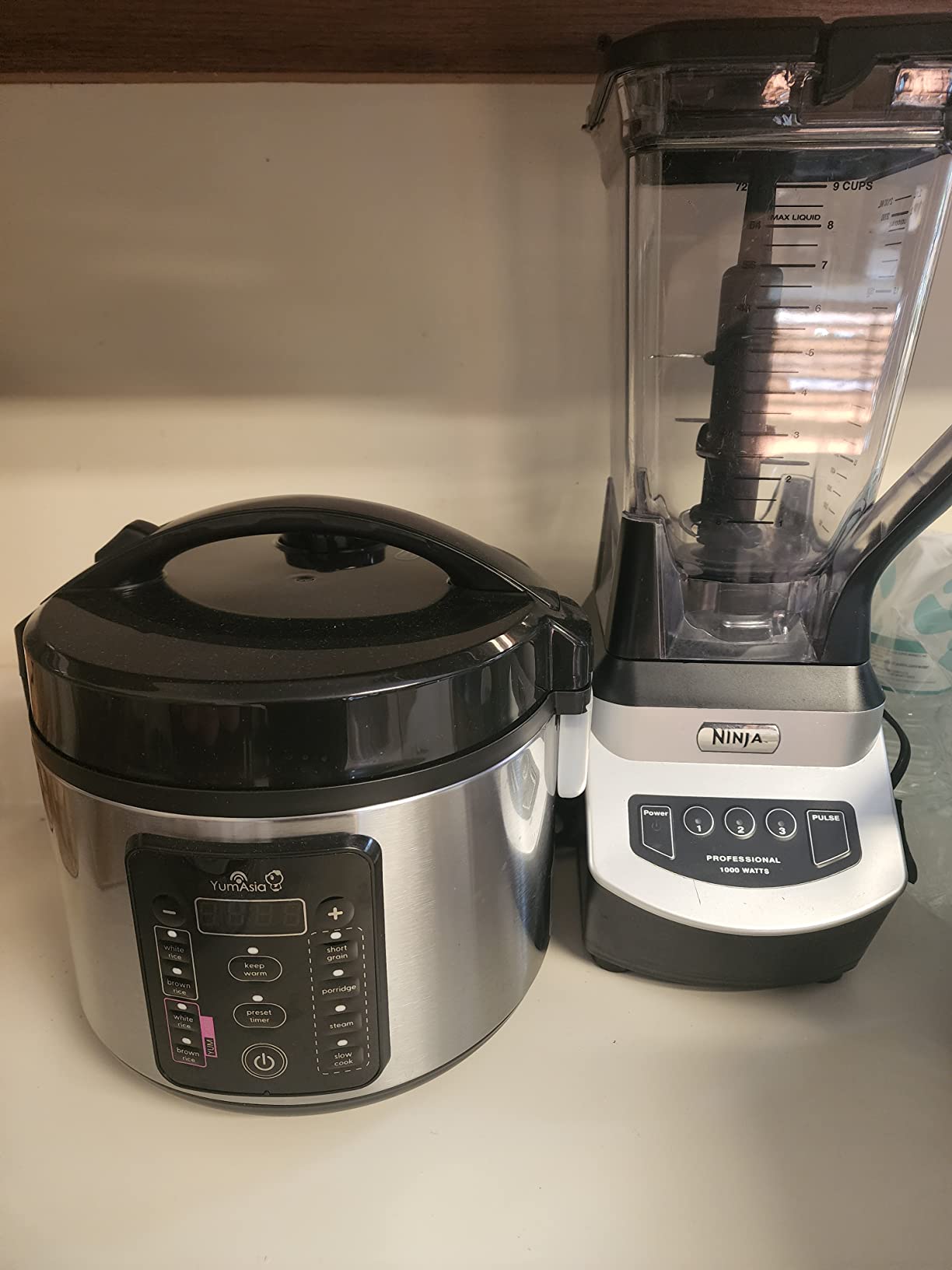 Yum Asia Kumo YumCarb Rice Cooker with Ceramic Bowl and Advanced Fuzzy Logic, (5.5 Cups, 1 Litre), 5 Rice Cooking Functions, 3 Multicooker Functions, 110V US Power (Light Stainless Steel) customer photo 1