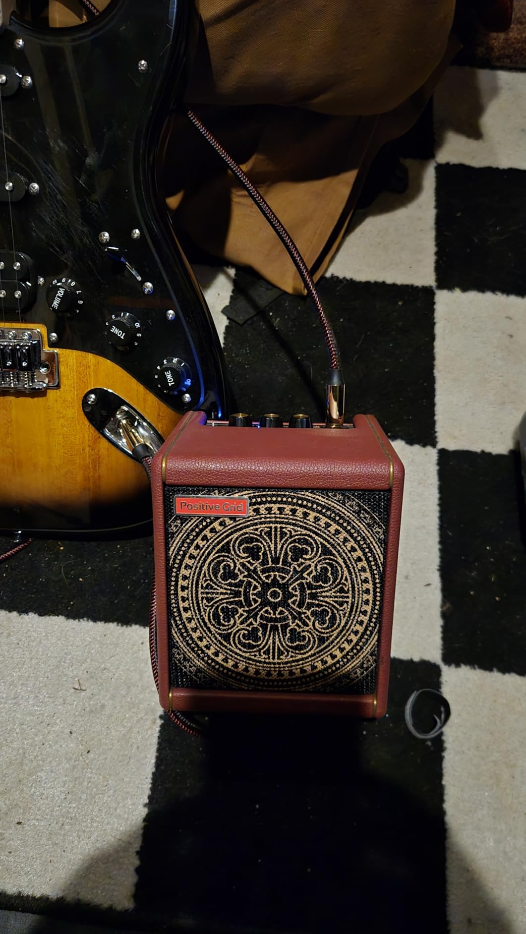 Positive Grid Spark MINI 10W Portable Smart Guitar Amp & Speaker (Black) customer photo 1