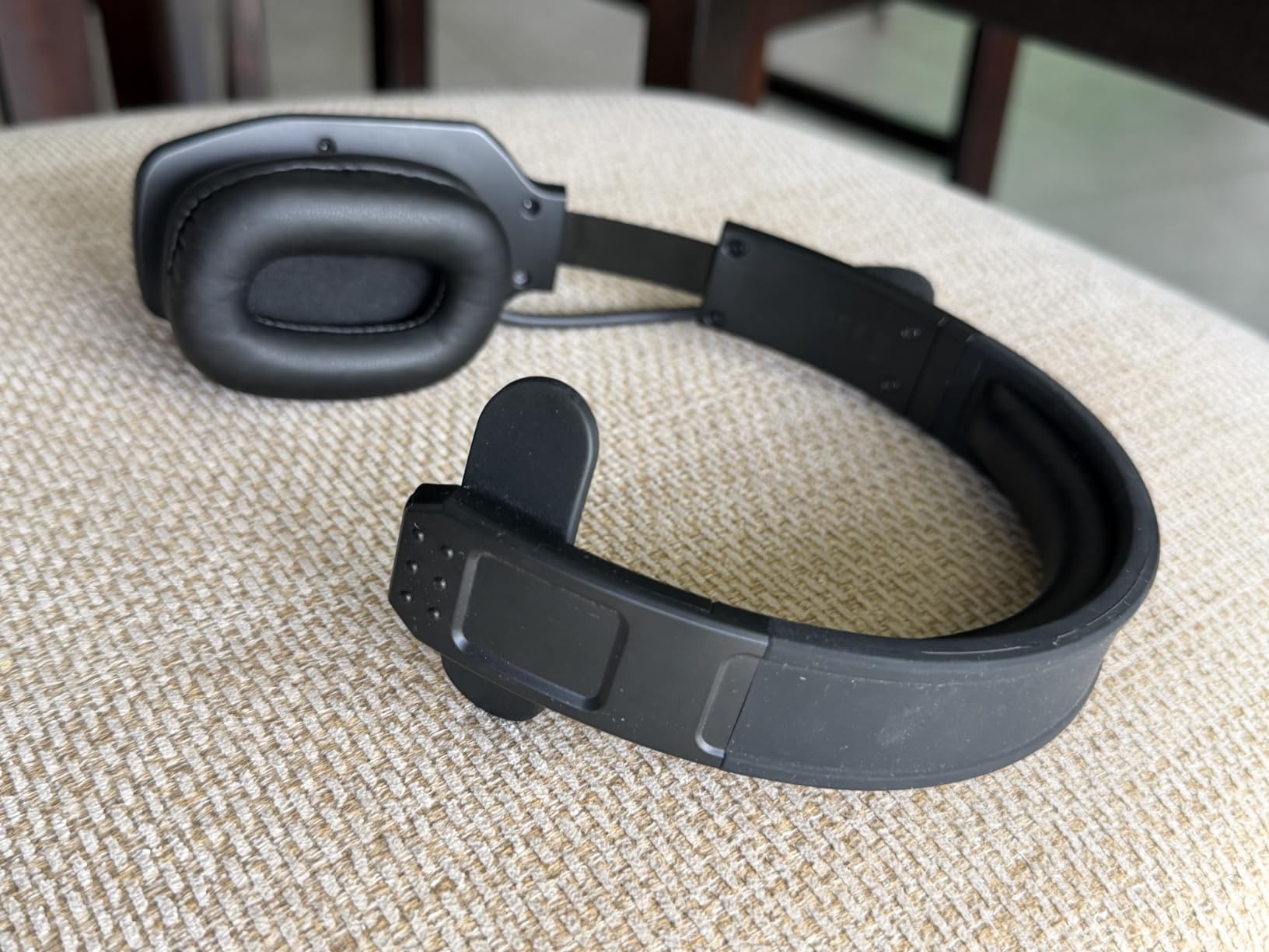 Sarevile Trucker Bluetooth Headset, V5.2 Wireless Headset with Upgraded Microphone AI Noise Canceling, On Ear Bluetooth Headphone with Mute for Driver Office Call Center (Black) customer photo 1