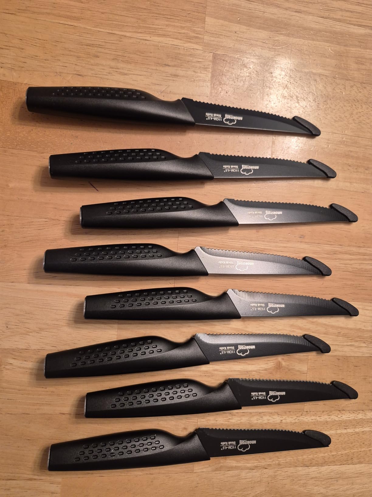 Amorston Steak Knives, Steak Knives Set of 8, Stainless Steel Steak Knife Set, Serrated Knives Dishwasher Safe, Elegant Black Mothers Day Gifts for Women customer photo 1