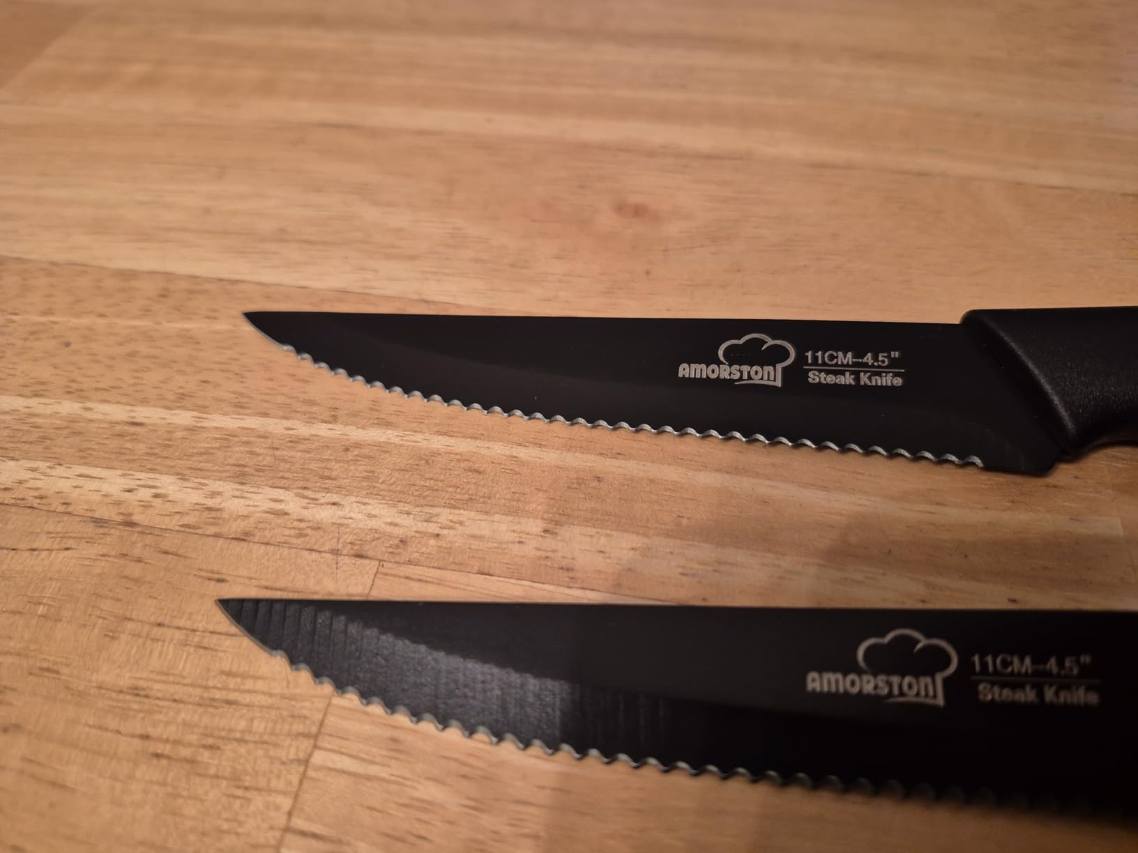 Amorston Steak Knives, Steak Knives Set of 8, Stainless Steel Steak Knife Set, Serrated Knives Dishwasher Safe, Elegant Black Mothers Day Gifts for Women customer photo 2