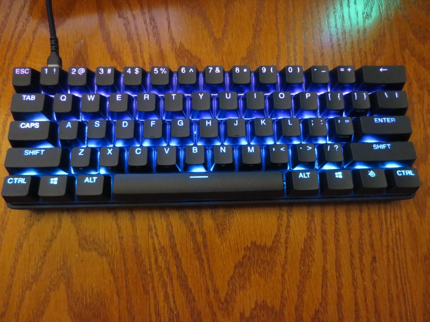 SteelSeries New Apex 9 Mini - HotSwap Optical Mini Keyboard - 60% Compact Design - Optical Switches - RGB Customization - Aluminum Alloy Frame - Double Shot PBT Keycap customer photo 1