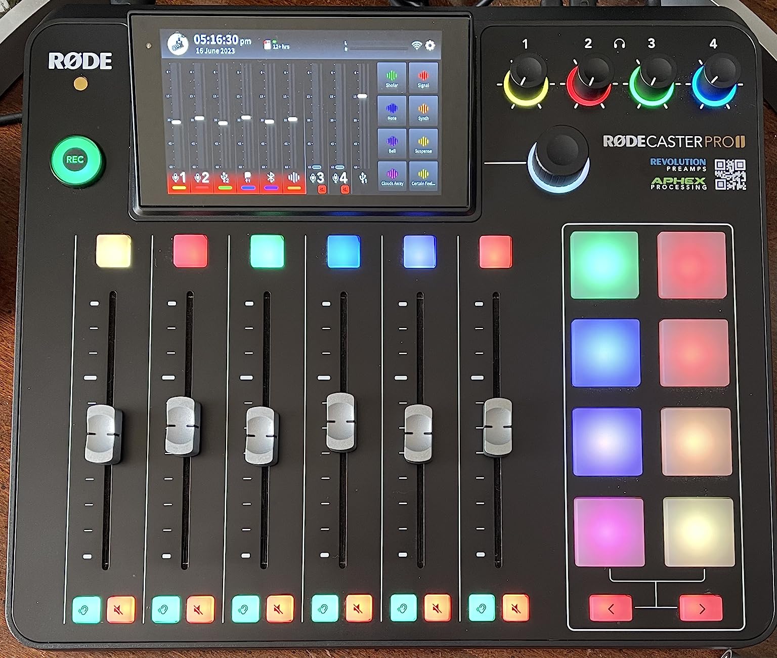 RØDE RØDECaster Pro II All-in-One Audio Production Studio customer photo 1