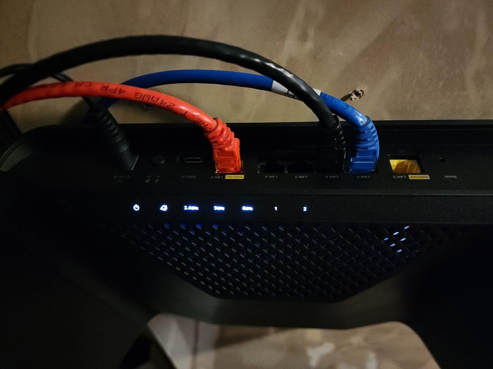 NETGEAR Nighthawk Tri-Band WiFi 6E Router (RAXE300) - Security Features, AXE7800 Wireless Gigabit Speed (Up to 7.8Gbps), New 6GHz Band, 8-Streams Cover up to 2,500 sq. ft., 40 Devices customer photo 2