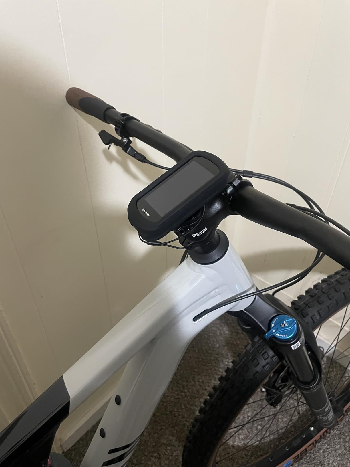 Garmin Edge Explore 2, Easy-to-Use GPS Cycling Navigator customer photo 2