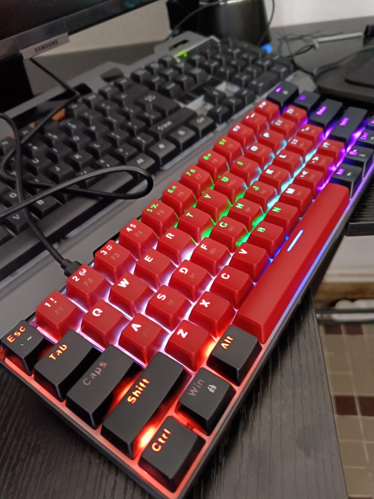 Snpurdiri 60% Wired Mechanical Keyboard (Black-Red, Red Switches) customer photo 1