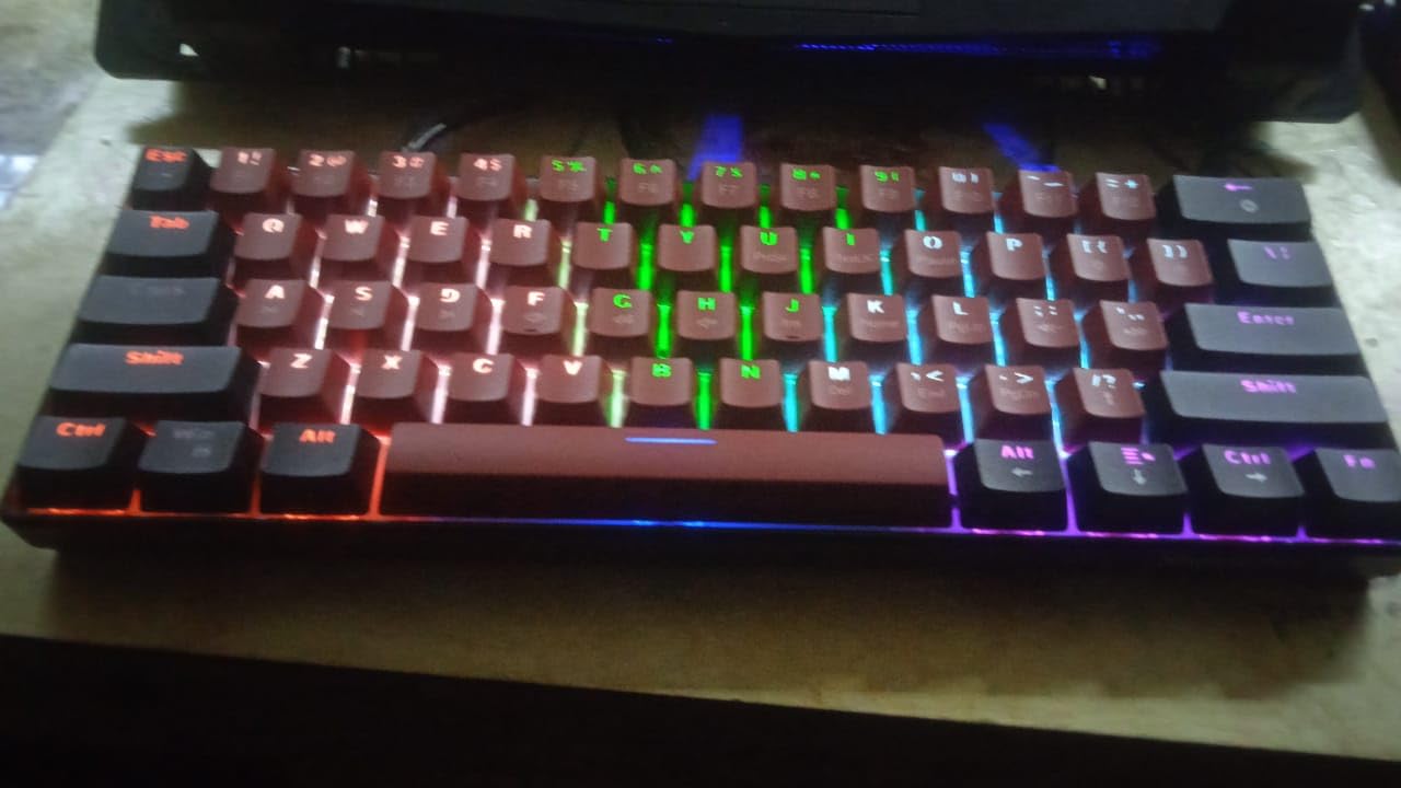 Snpurdiri 60% Wired Mechanical Keyboard (Black-Red, Red Switches) customer photo 2