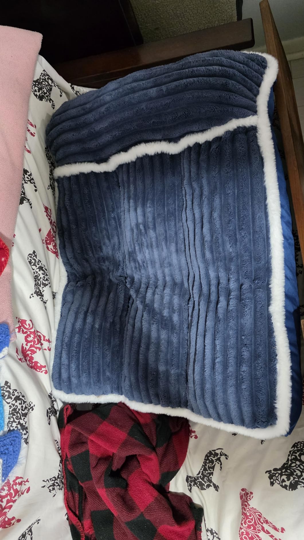 WINDRACING Large Dog Bed with Pillow for Crate Kennel, Sofa Dog Bed, Super Soft pet Bed for Medium, Jumbo, Furniture customer photo 1