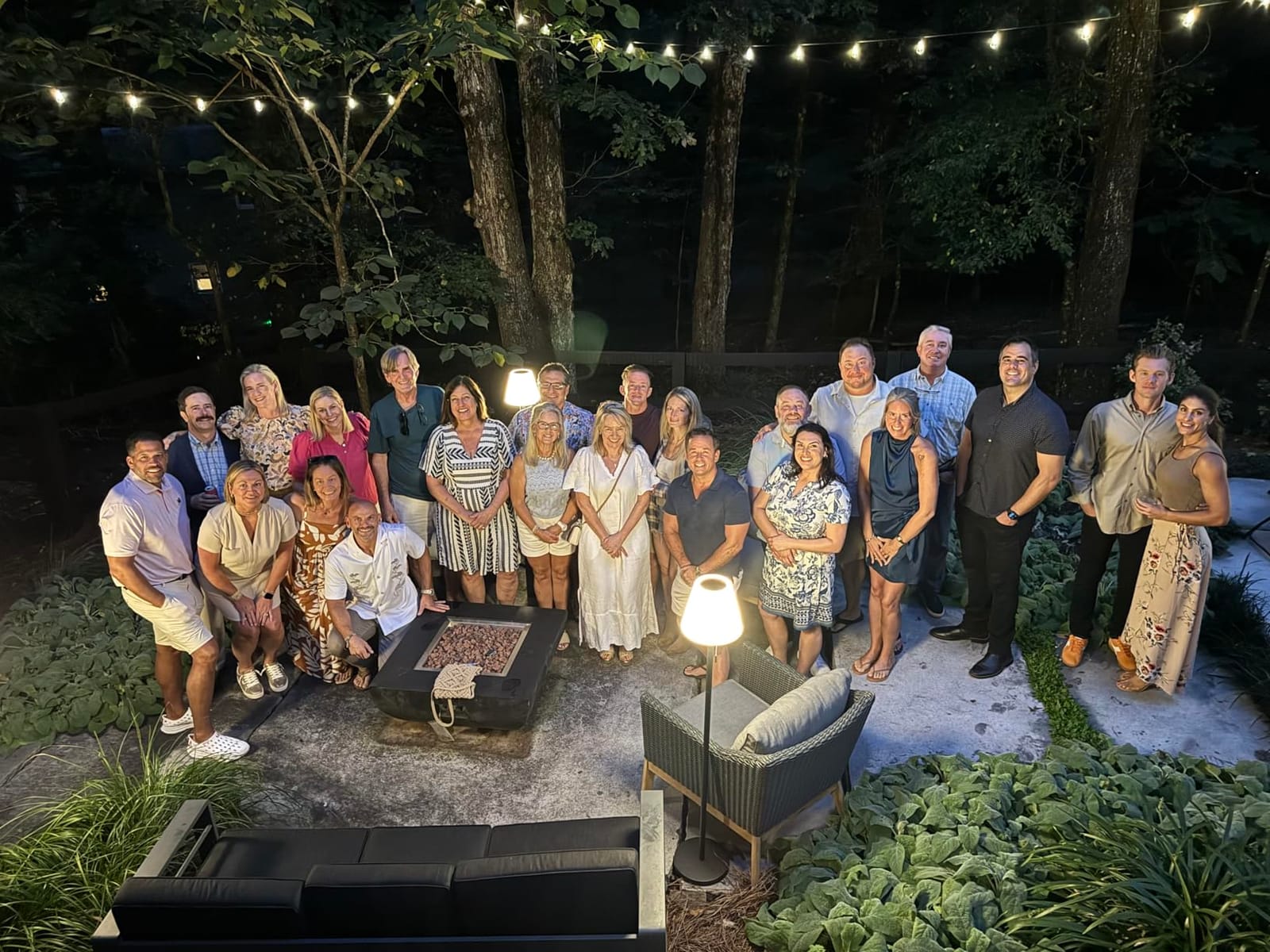 Brightever 100FT Outdoor String Lights 52 Bulbs, Waterproof Patio Lights customer photo 1