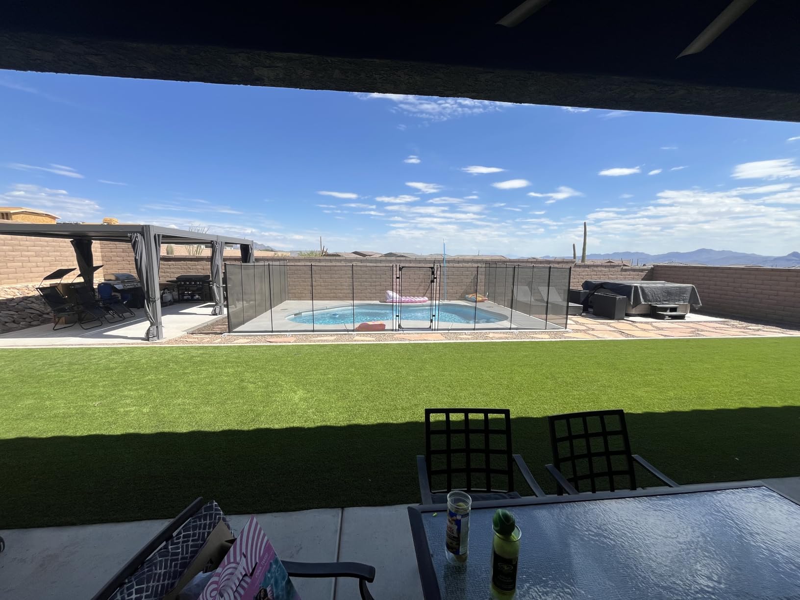 Domi Outdoor Pergola 12' × 16', Aluminium Louvered Pergola with Adjustable Roof, Curtains and Netting, Hardtop Gazebo for Patio, Deck, Garden, Yard, Beach(Gray) customer photo 2