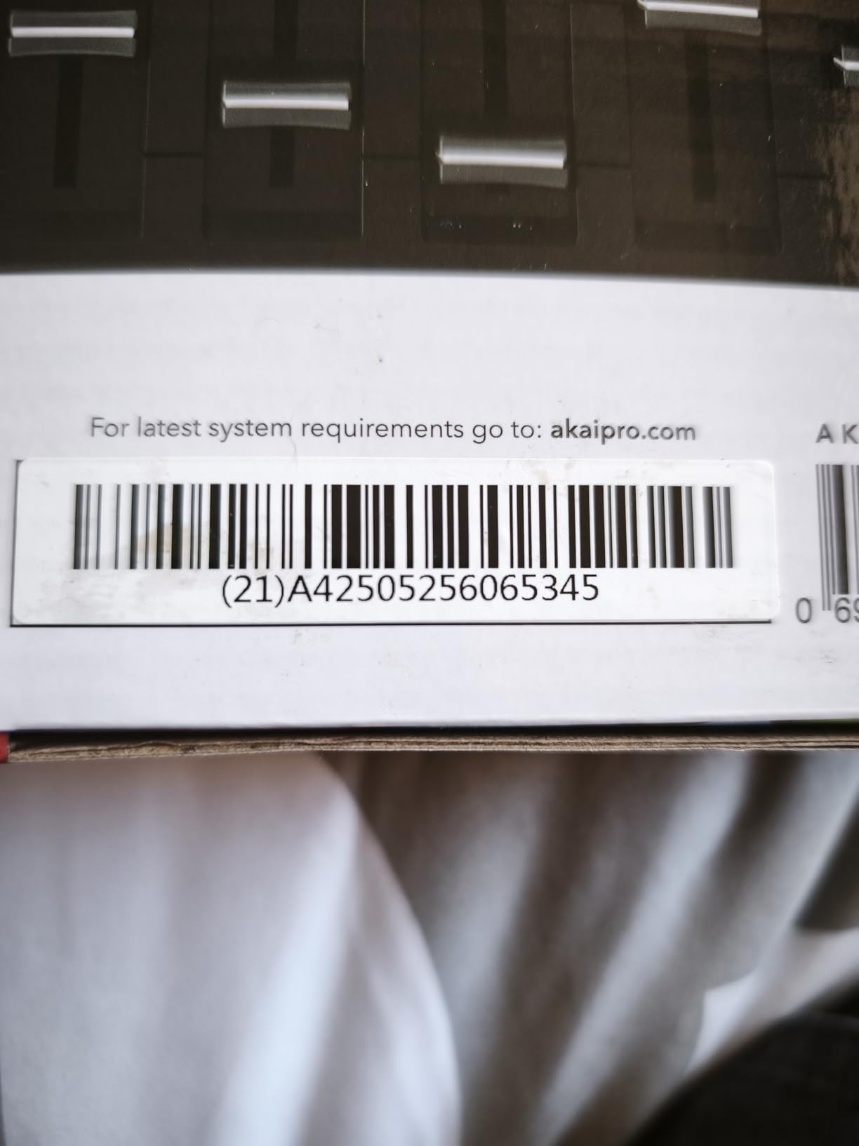 Akai Professional APC Mini MK2 USB MIDI Pad Controller customer photo 2