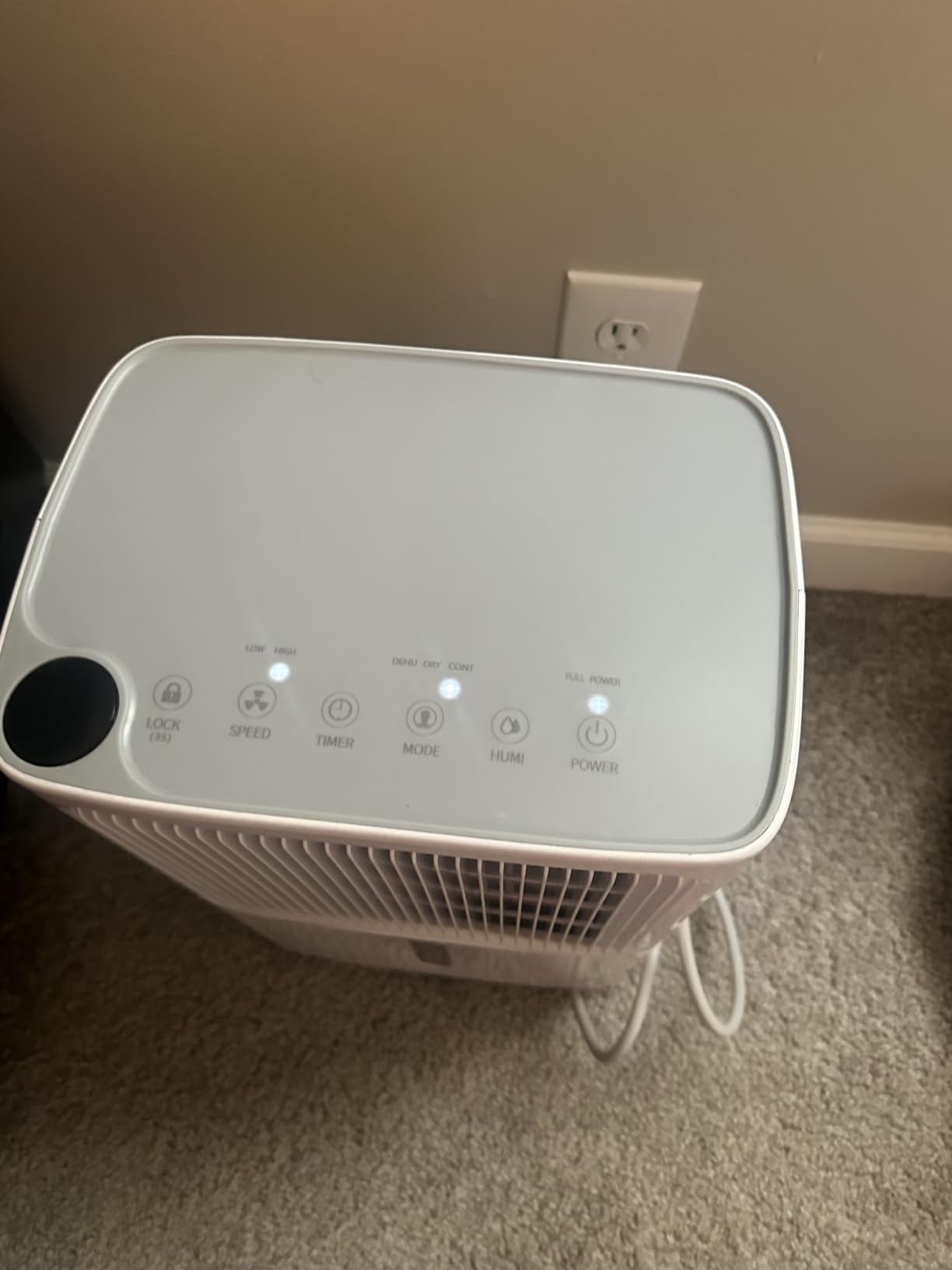VEAGASO 34-36 Pint/D, 2500 Sq.Ft Dehumidifier for Basement with Drain Hose customer photo 2