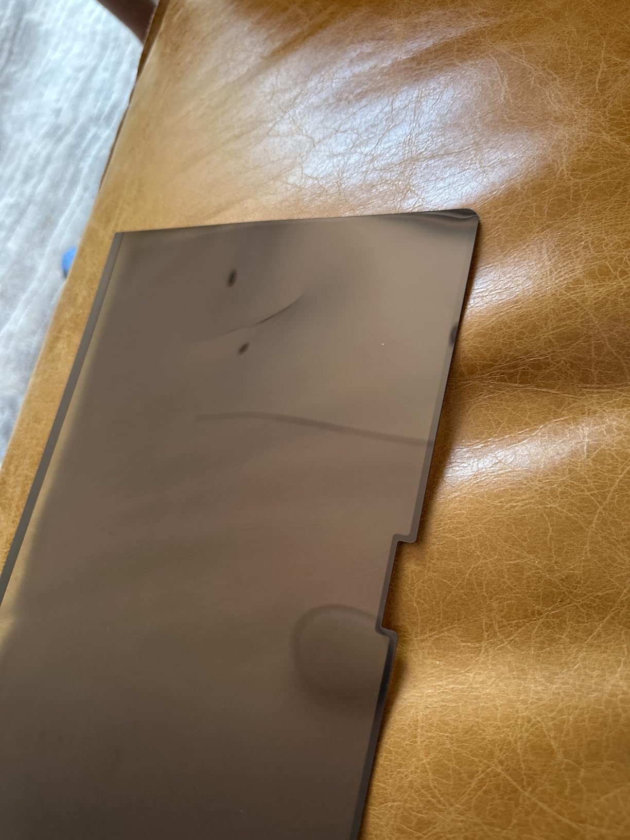Spigen SafeView Screen Protector for MacBook Pro 14