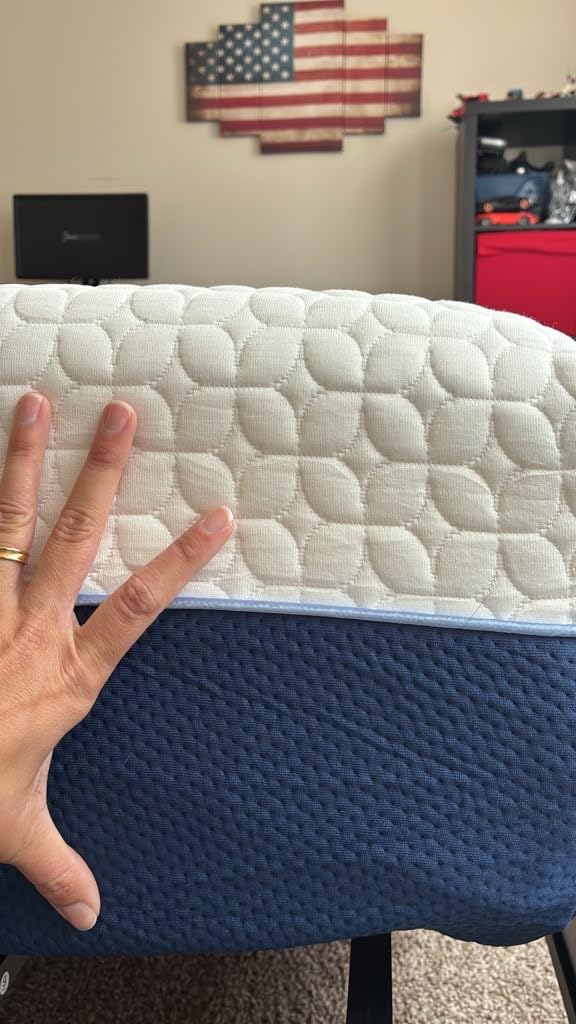 Gelsea 6 Inch Twin Size Mattress for Kids, Gel Cooling Memory Foam Mattress in A Box, Medium Firm Feel for Back Pain Relief, CertiPUR US Certified customer photo 1