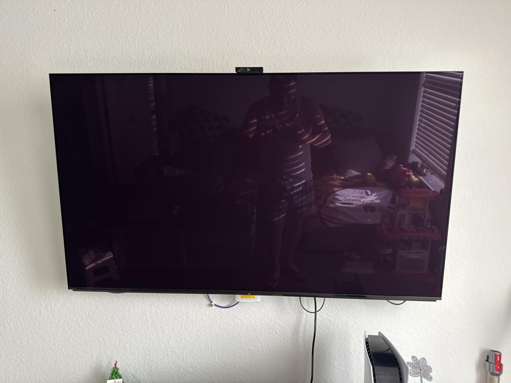 Sony QD-OLED 77 inch BRAVIA XR A95L Series 4K Ultra HD TV: Smart Google TV with Dolby Vision HDR and Exclusive Gaming Features for The PlayStation 5 XR77A95L- Latest Model, Black customer photo 2