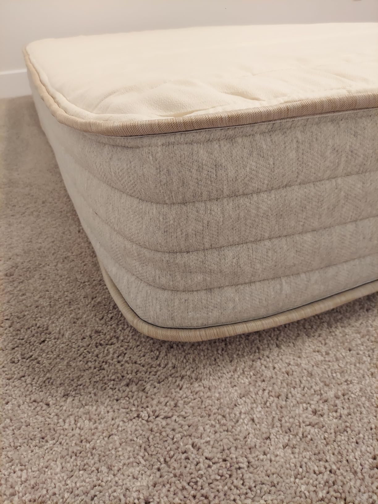 Ethical Mattress Co 10-inch Organic Hybrid Mattress, Non Toxic, Queen customer photo 1