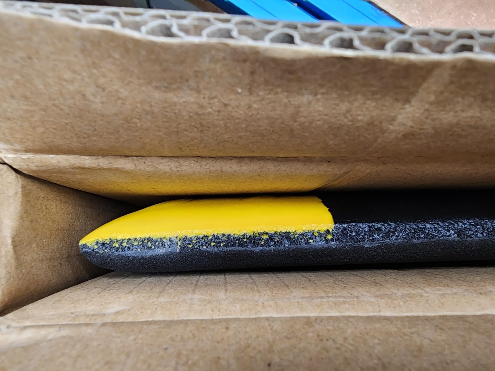 Vergo Industrial 15/16” Extra Thick Anti Fatigue Mat - Heavy Duty Commercial Grade Diamond Plate Ergonomic Standing, Non-Slip Black with Yellow Anti Fatigue Floor Mat for Work, Shop (1-Pack 3' x 5') customer photo 2