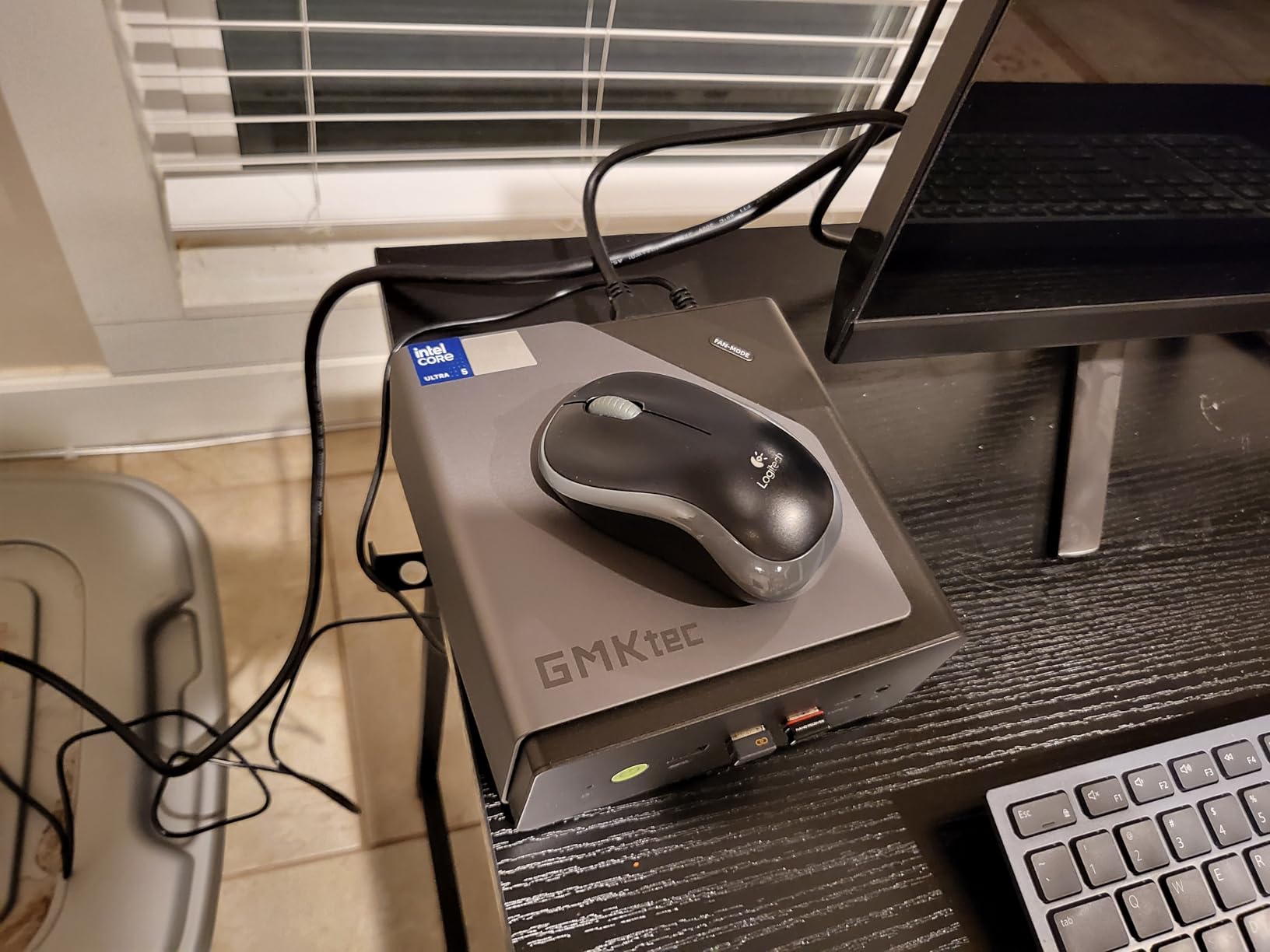 GMKtec Mini PC Intel Core i7-1185G7 (Up to 8 GHz) 16GB DDR4 1TB SSD customer photo 2