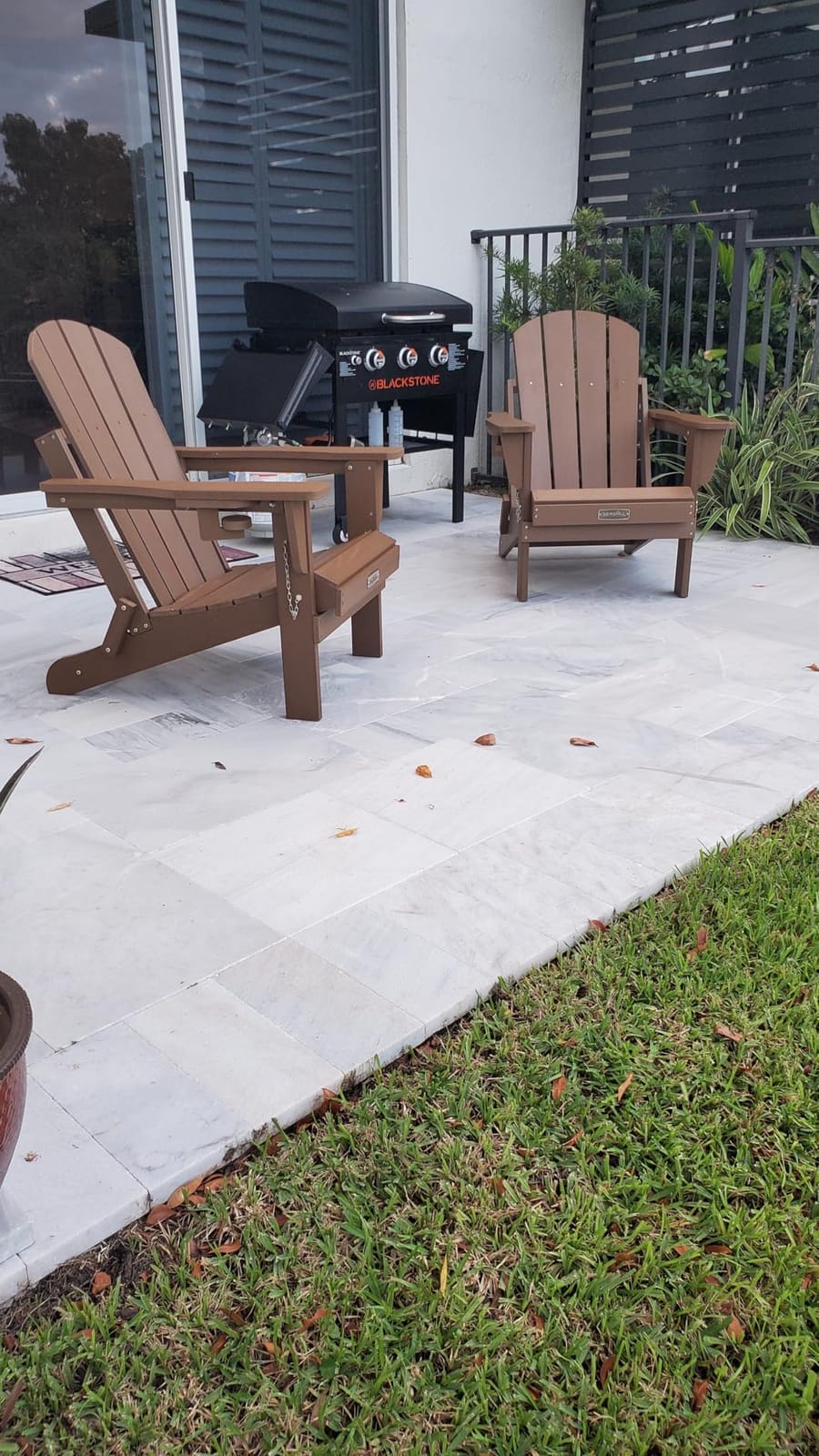 SERWALL Folding Adirondack Chair Set of 4, Fire Pit with Cup Holder -Black customer photo 2
