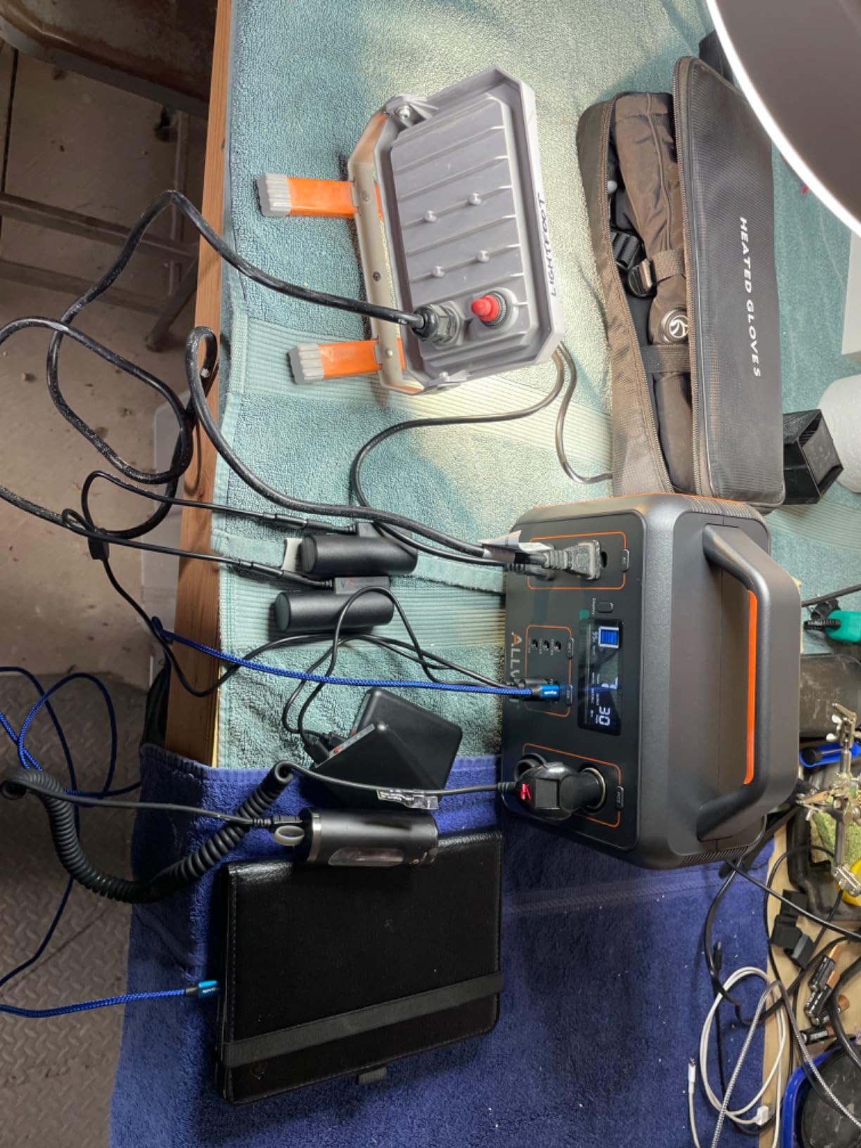 ALLWEI Portable Power Station 500W, 512Wh LiFePO4 Battery UPS Backup Power customer photo 1