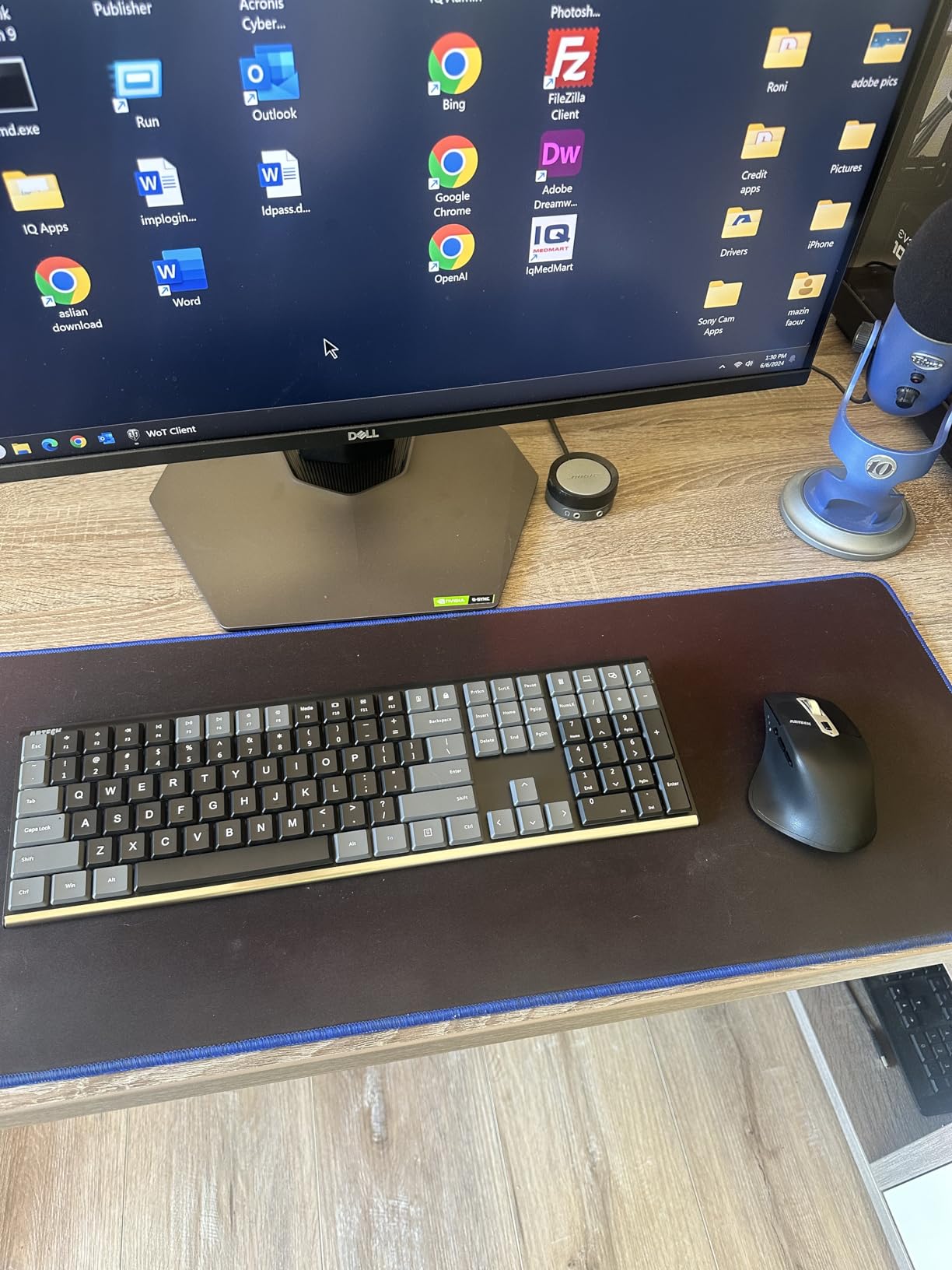 Arteck Mechanical 2.4G USB Wireless Keyboard, Tacktile Brown Switches Black customer photo 2
