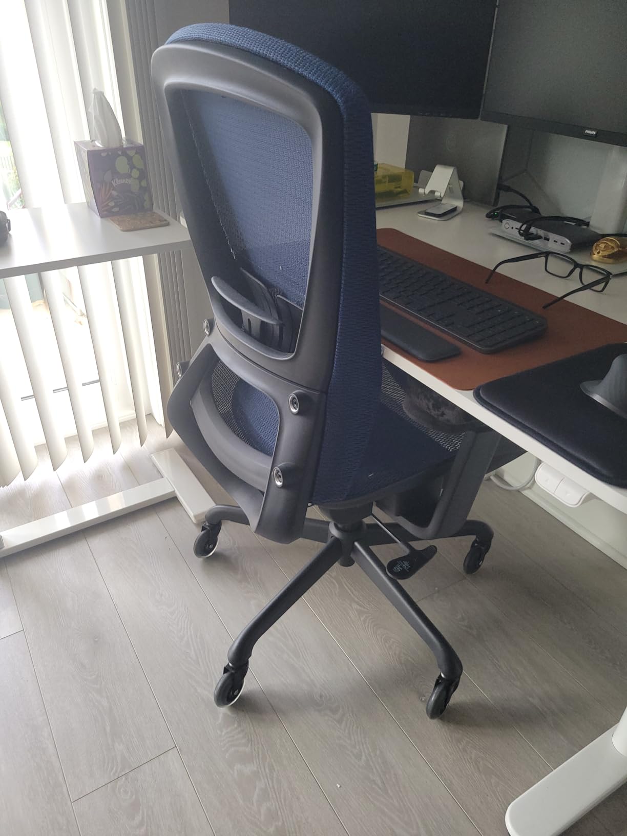 ELABEST Ergonomic Mesh Office Chair,Comfy Computer Desk Chair - BIFMA 5.1 Certified Commercial Swivel Task Chair for Home Office - Adjustable Lumbar Support & Armrests,Tilt Function,Wide Seat (Black) customer photo 1