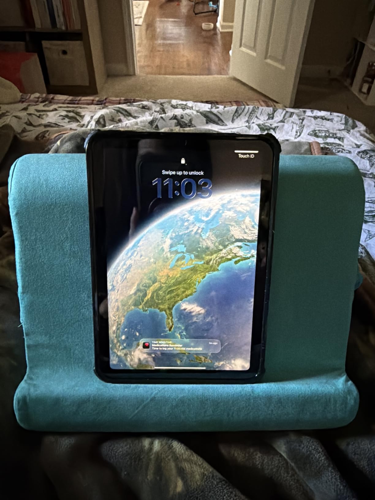 Flippy Original Tablet Pillow Stand & iPad Holder, Gift for Book Lovers & Readers, Multi-Angle Stand with Storage for Lap, Desk & Bed, Compatible with Kindle, Fire, iPad & Samsung, Smokey customer photo 1