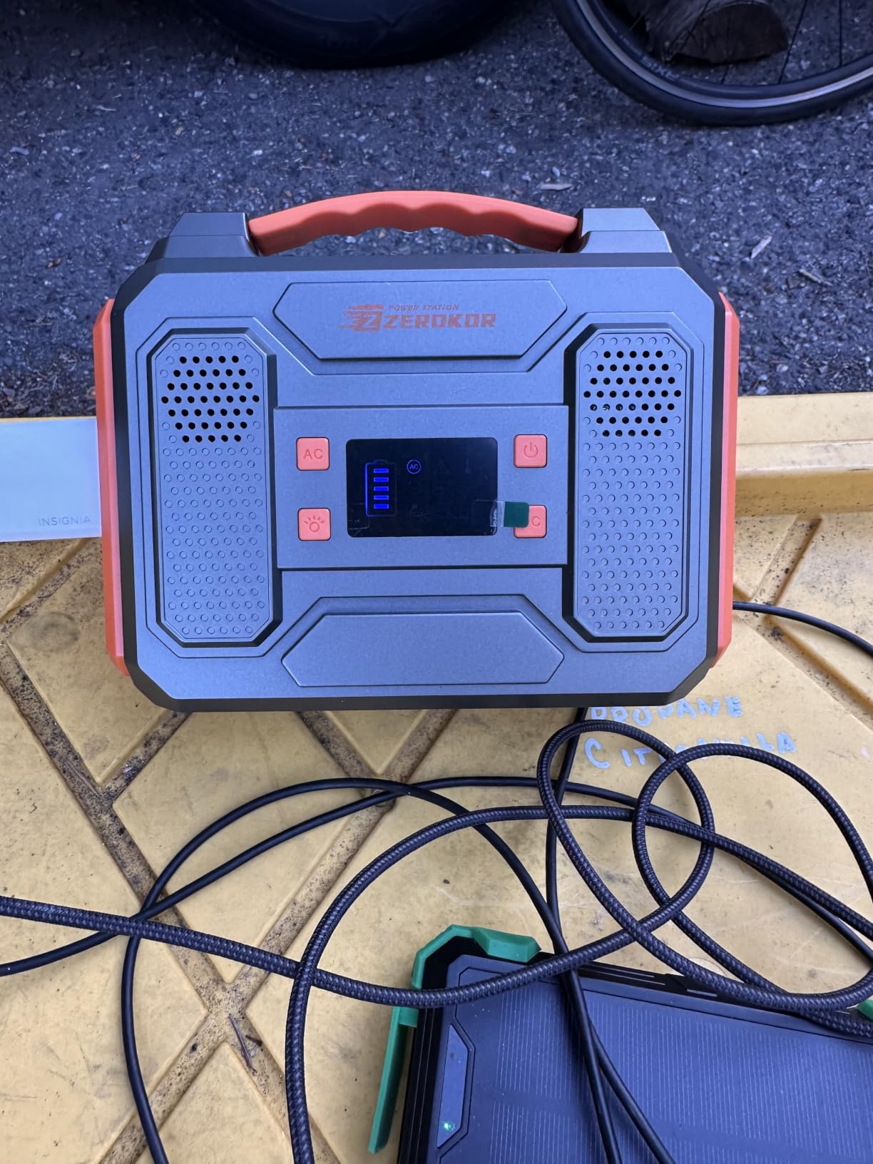 Portable Solar Generator 300W Portable Power Station with 60W Solar Panel, 110V Pure Sine Wave 280Wh Battery, USB QC3.0 DC AC Outlet for Camping Smart Device RV Van Outdoor-Orange customer photo 1