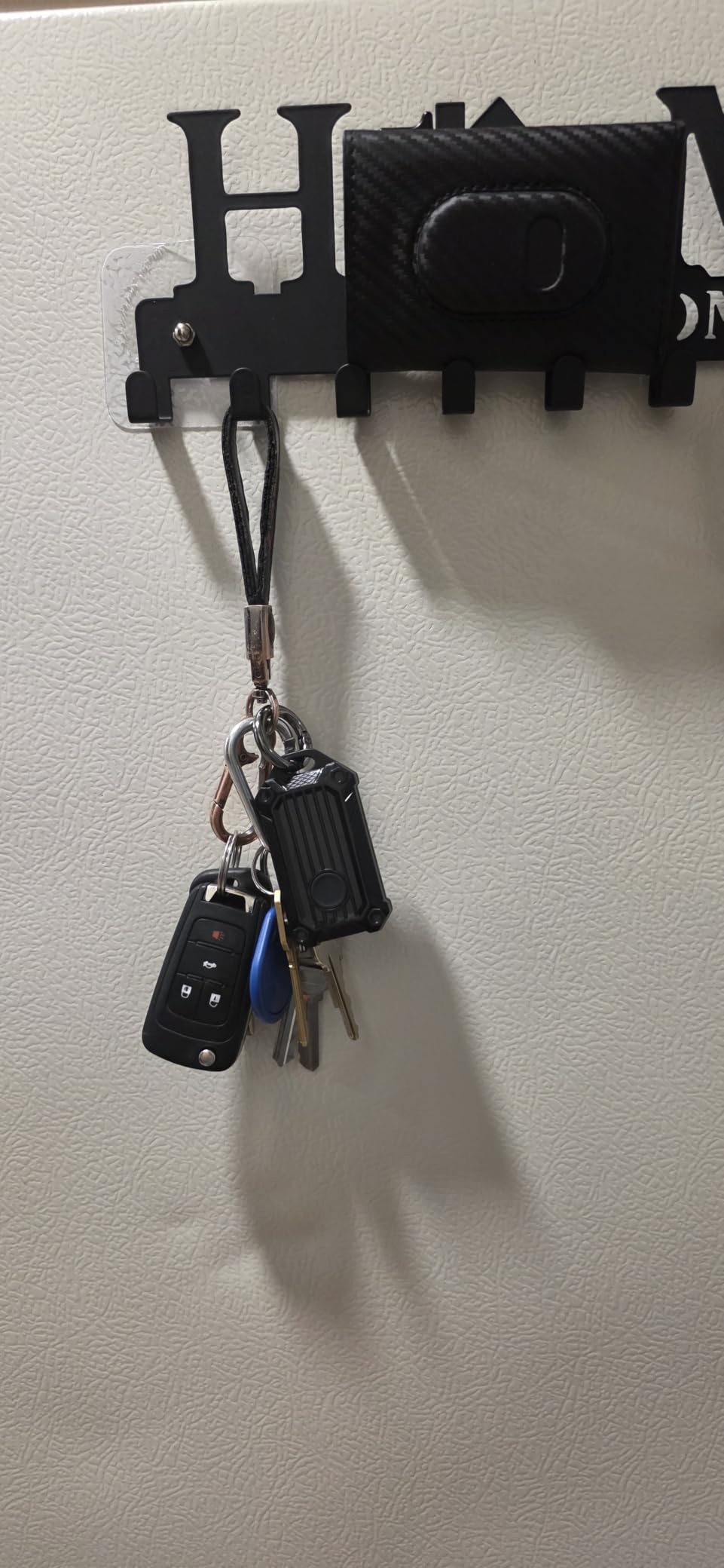 Samsung SmartTag2 (2023) Bluetooth + UWB, IP67 Water and Dust Resistant, Findable via App, 1.5 Year Battery Life - Black (International Version) customer photo 2