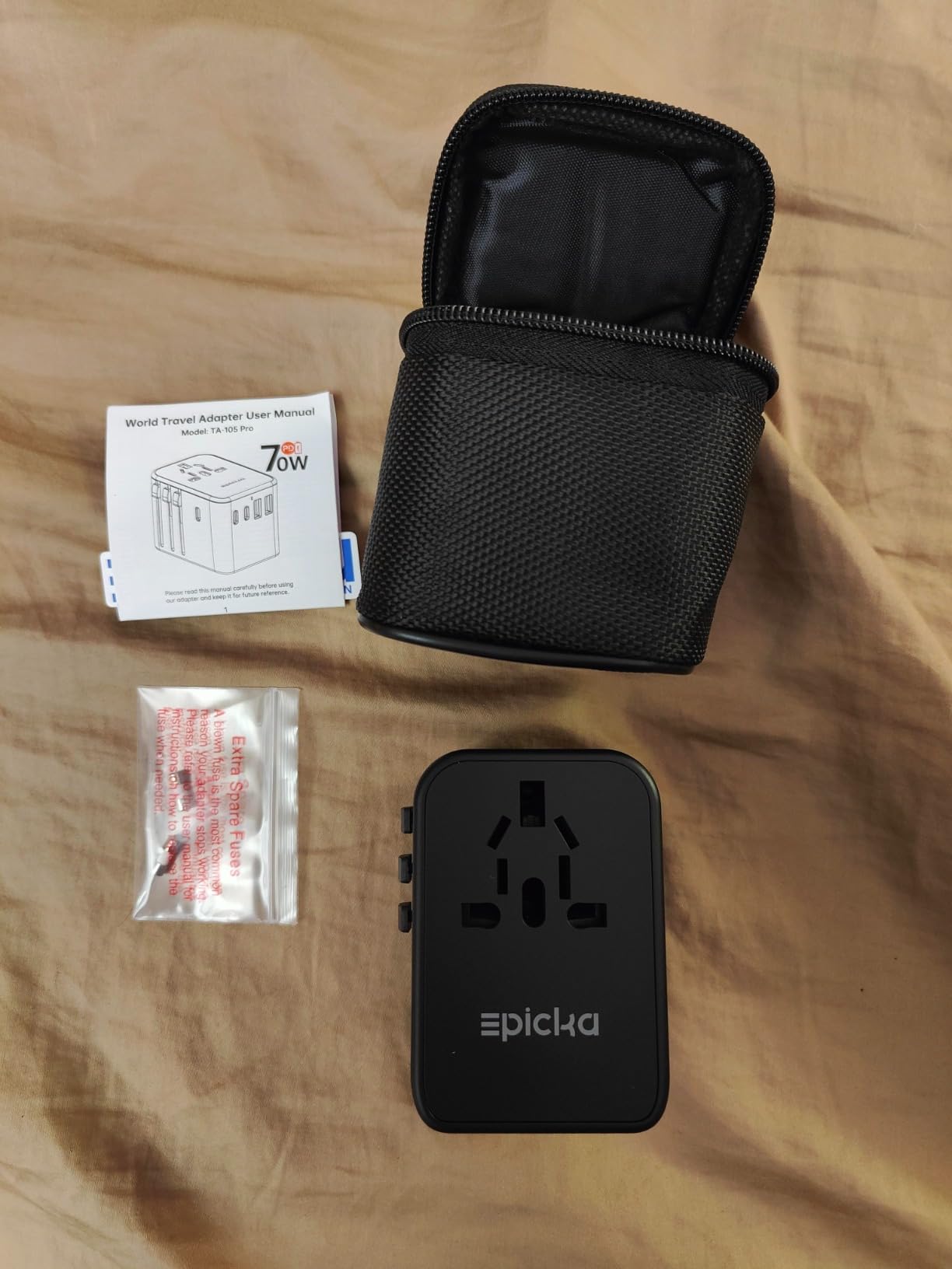 Epicka 70W GaN PD Universal Travel Adapter, 3USB-C/2USB-A customer photo 2