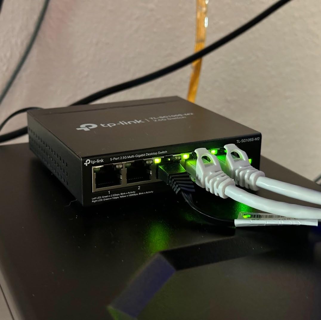 TP-Link TL-SG105S-M2, 5 Port Multi-Gigabit 2.5G Unmanaged Ethernet Switch | Ethernet Splitter, Plug & Play, Desktop/Wall Mount, Silent Operation customer photo 1