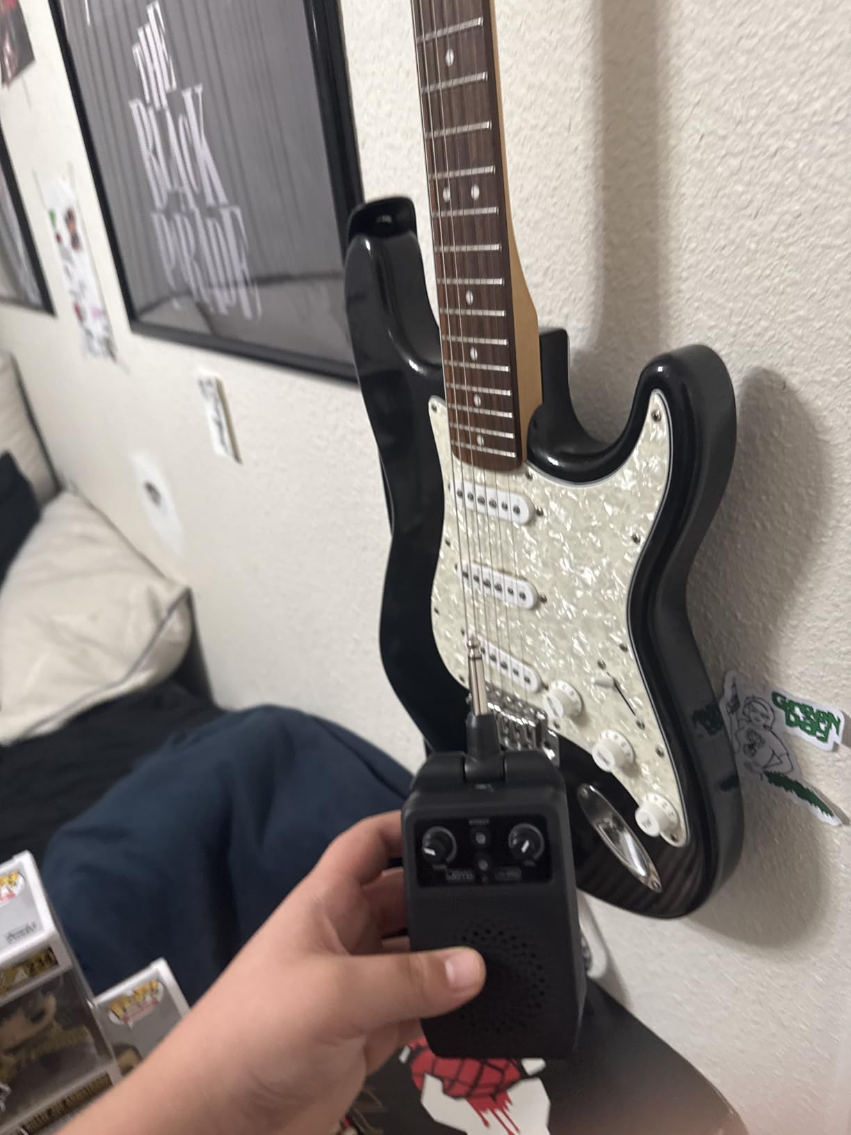 JOYO Mini Amp 5W Portable Plug in Practice Electric Amp Bluetooth Rechargeable Combo Guitar Amplifier Built-in 4 Effects Clean, Overdrive, Distortion, Reverb (JA-05G) customer photo 2