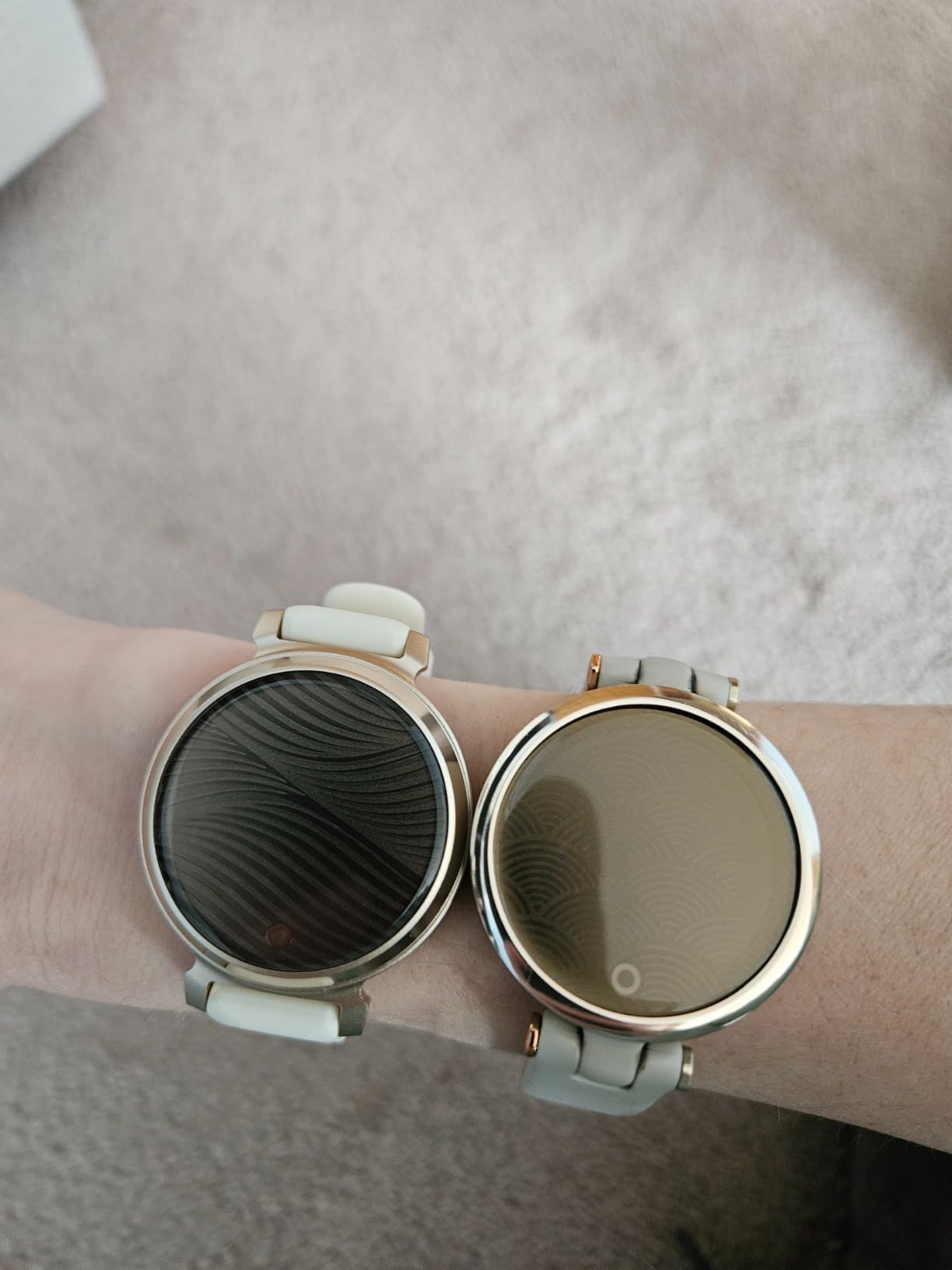 Garmin Lily 2, Small & Stylish Smartwatch, 35mm, Coconut customer photo 2