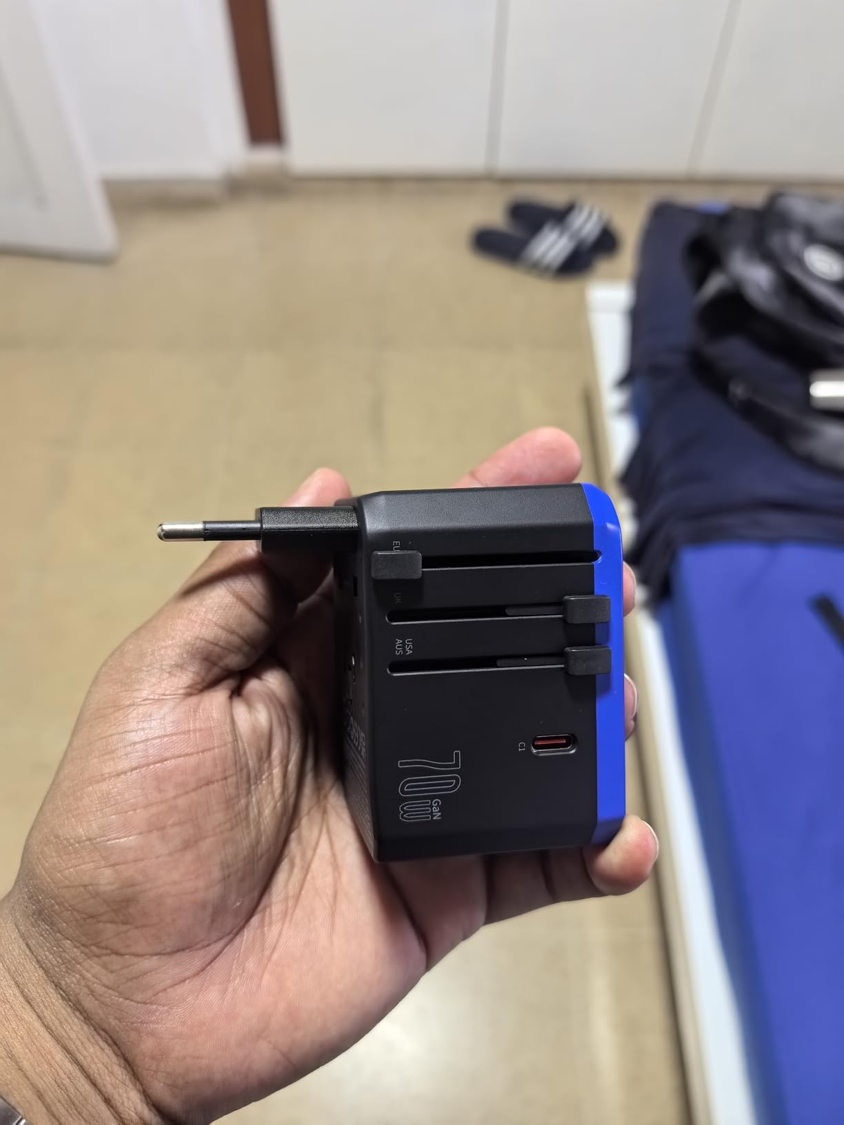 Ceptics 70W GAN Universal Travel Adapter, 2 USB-A, 3 USB-C, Universal Input customer photo 2