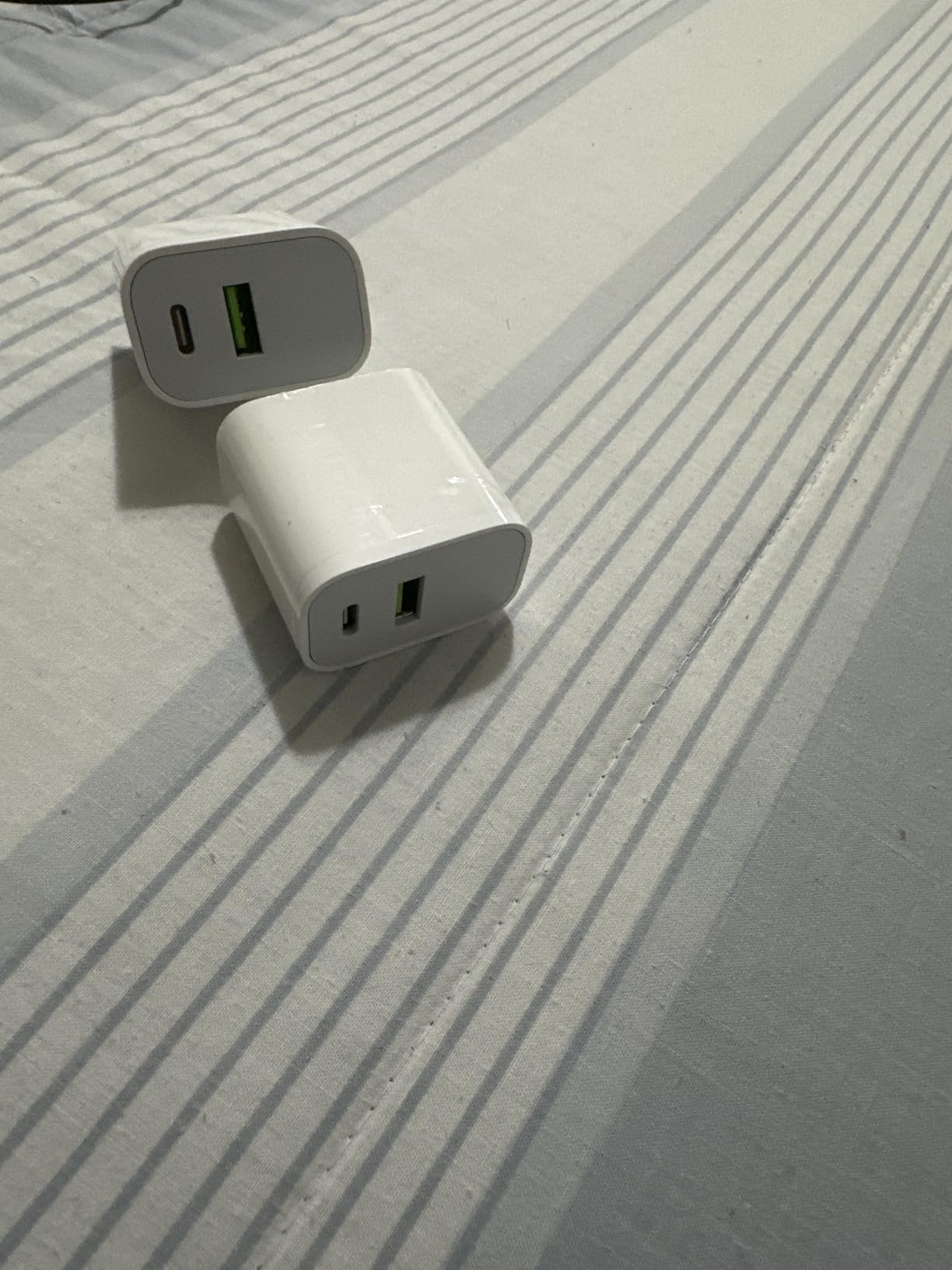 2 Pack USB C Charger Block, Dual Port Type C Wall Charger Charging Power Adapter Cube for iPhone 14/14 Pro/14 Pro Max/14 Plus/13/12/11, XS/XR/X, iPad, Samsung, More customer photo 1