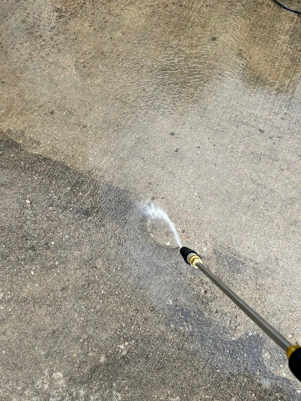 Westinghouse WPX2300e Electric Pressure Washer, 2300 Max PSI and 1.76 Max GPM, Induction Motor, Onboard Soap Tank, Spray Gun and Wand, 5 Nozzle Set, for Cars/Fences/Driveways/Homes/Patios/Furniture customer photo 1