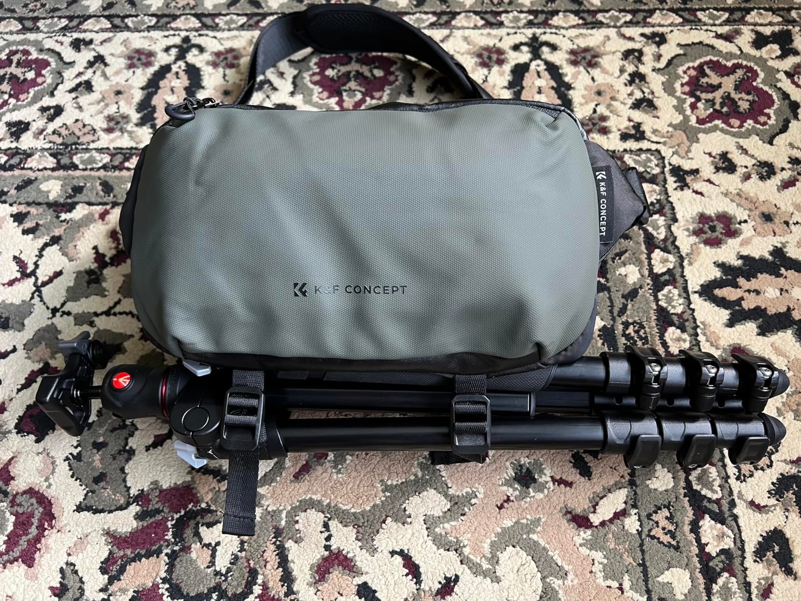K&F CONCEPT Camera Sling Bag, Everyday Shoulder Crossbody Bag customer photo 2