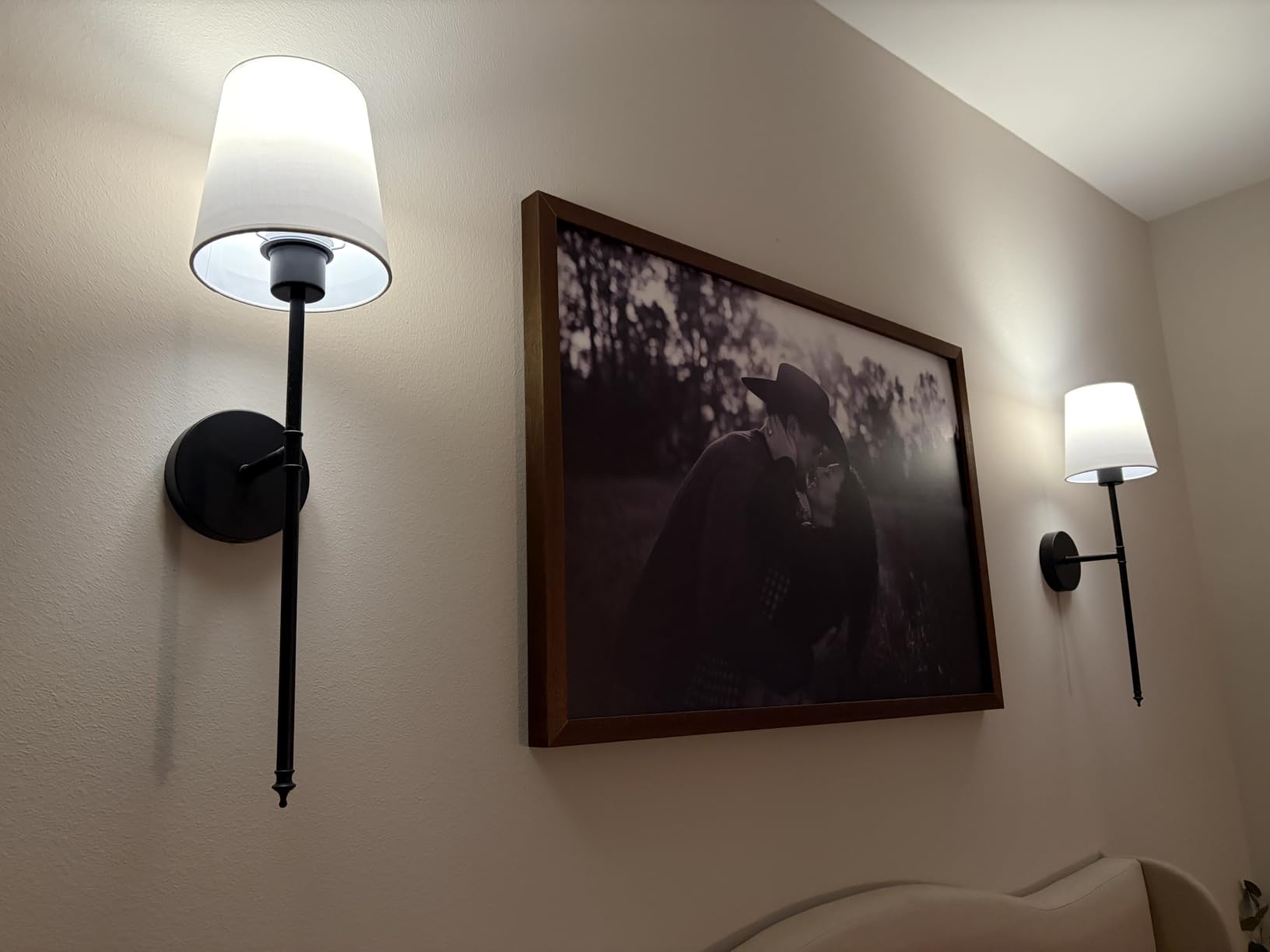 NIORSUN Battery Operated Wall Sconce Set of 2,Gold Rechargeable Wall Lights with 10400mAh Dimmable Bulbs and Remote,10 Colors Wireless Wall Lamps for Bedroom Living Room Hallway Decor customer photo 1