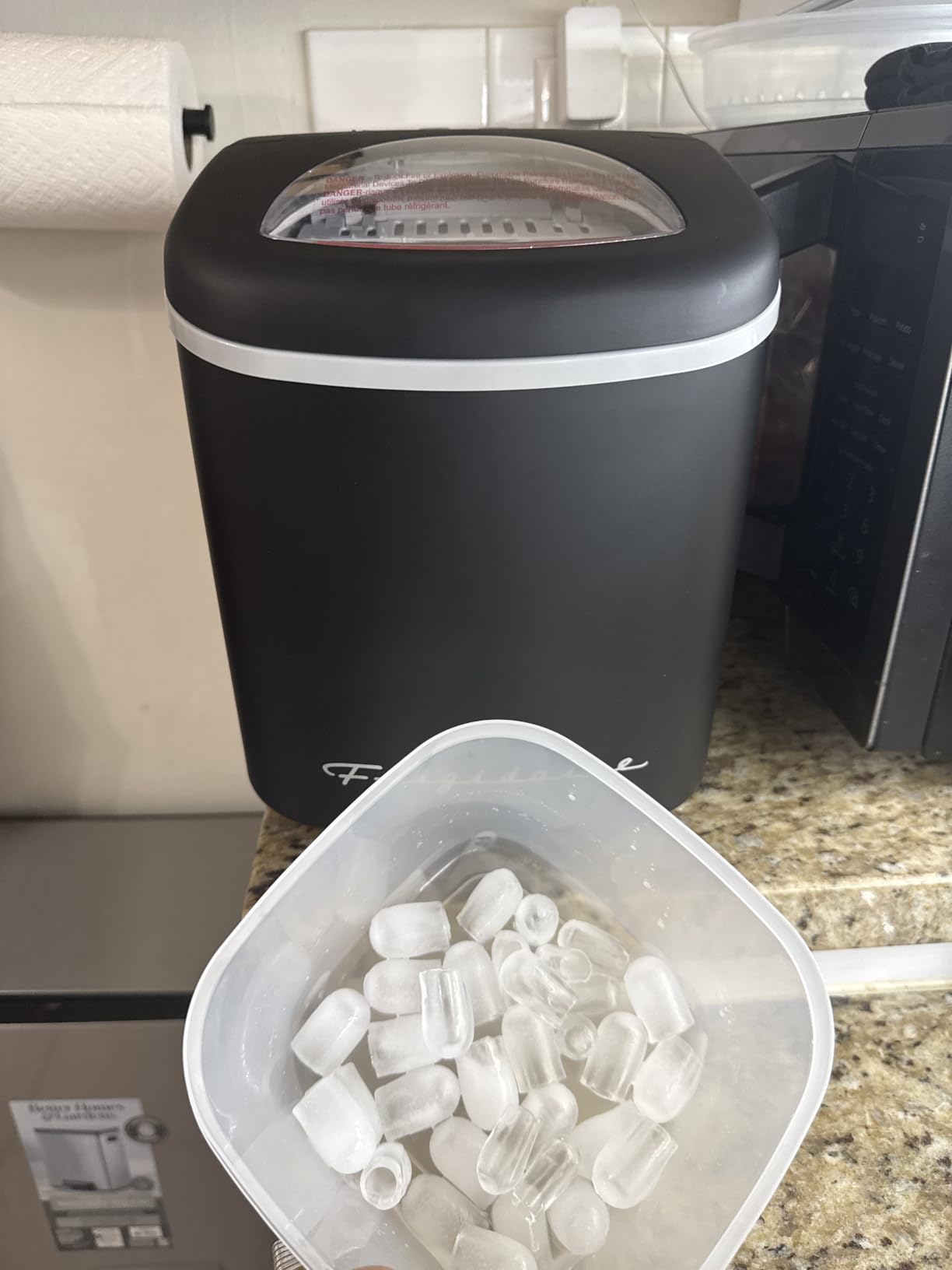 FRIGIDAIRE EFIC128AMZBLK Compact Countertop Ice Maker, 26 lb per Day, Black customer photo 2